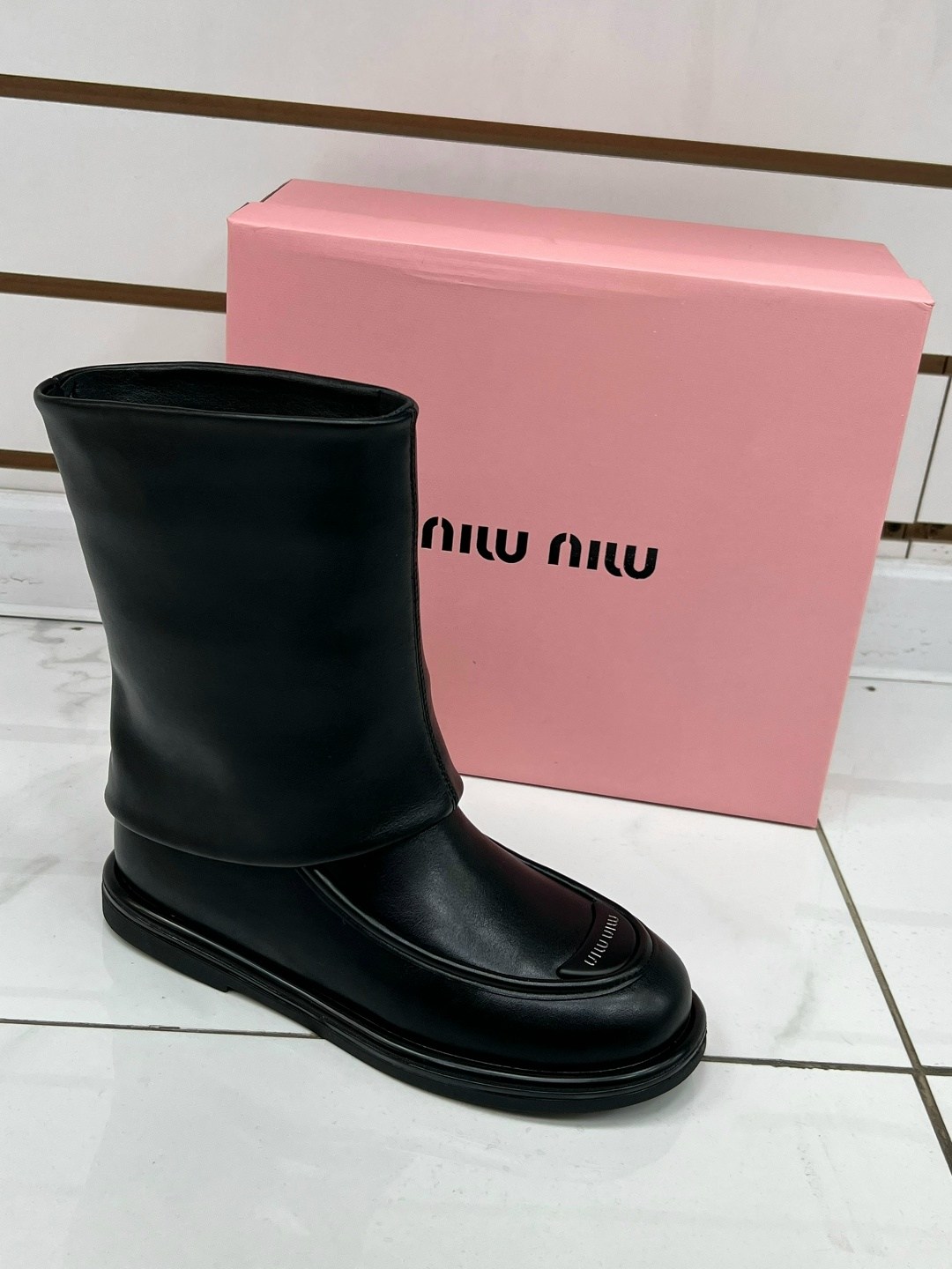 ,женская ,зимняя женская ,короткие сапоги,женские сапоги