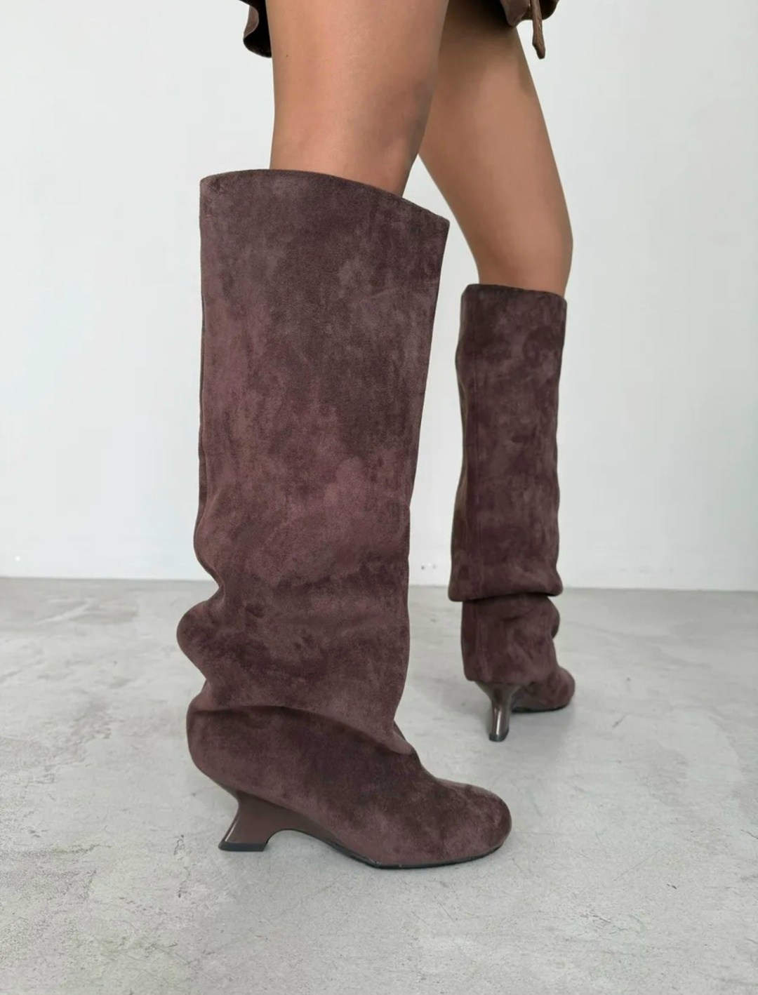 замшевые сапоги,женские сапоги,коричневые сапоги,сапоги казаки, шоколад, натуральная замша, деми,сапоги казаки высокие натуральная замша демисезонные