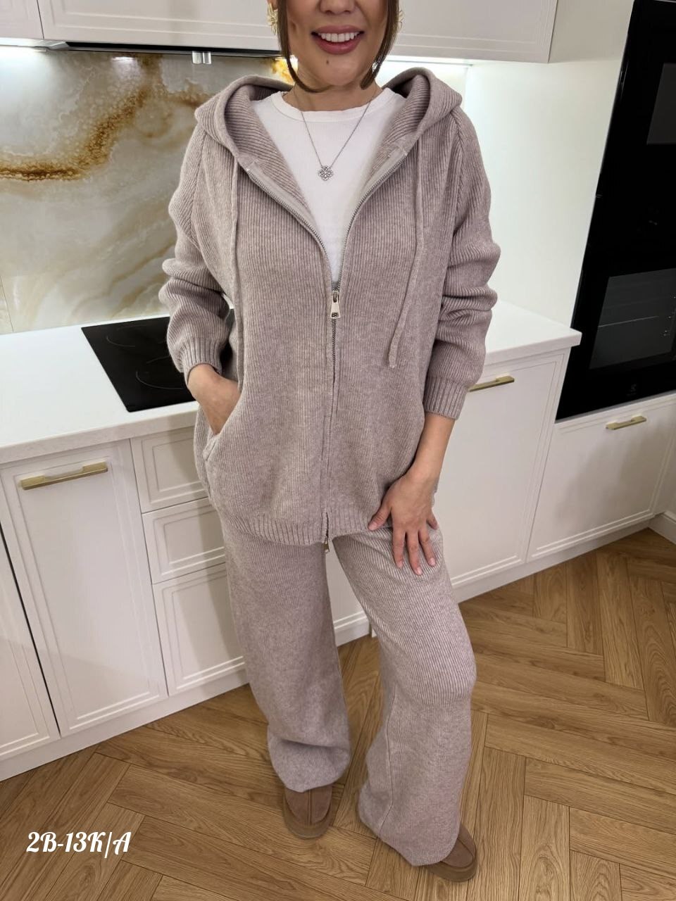 кашемировый костюм loro piana,женские костюмы,вязаные костюмы,костюм вязаный женский,100% кашемировый костюм с капюшоном и длинным рукавом