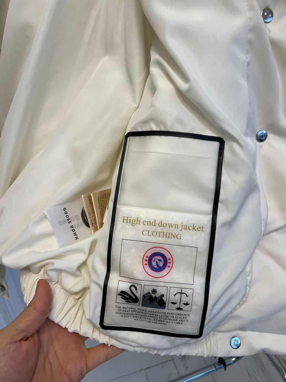 женский зимний пуховик с воротником из лисьего меха,женские пуховики,пуховик с натуральным мехом,женский зимний пуховик с воротником из натурального лисьего меха,женский пуховик с воротником из натура