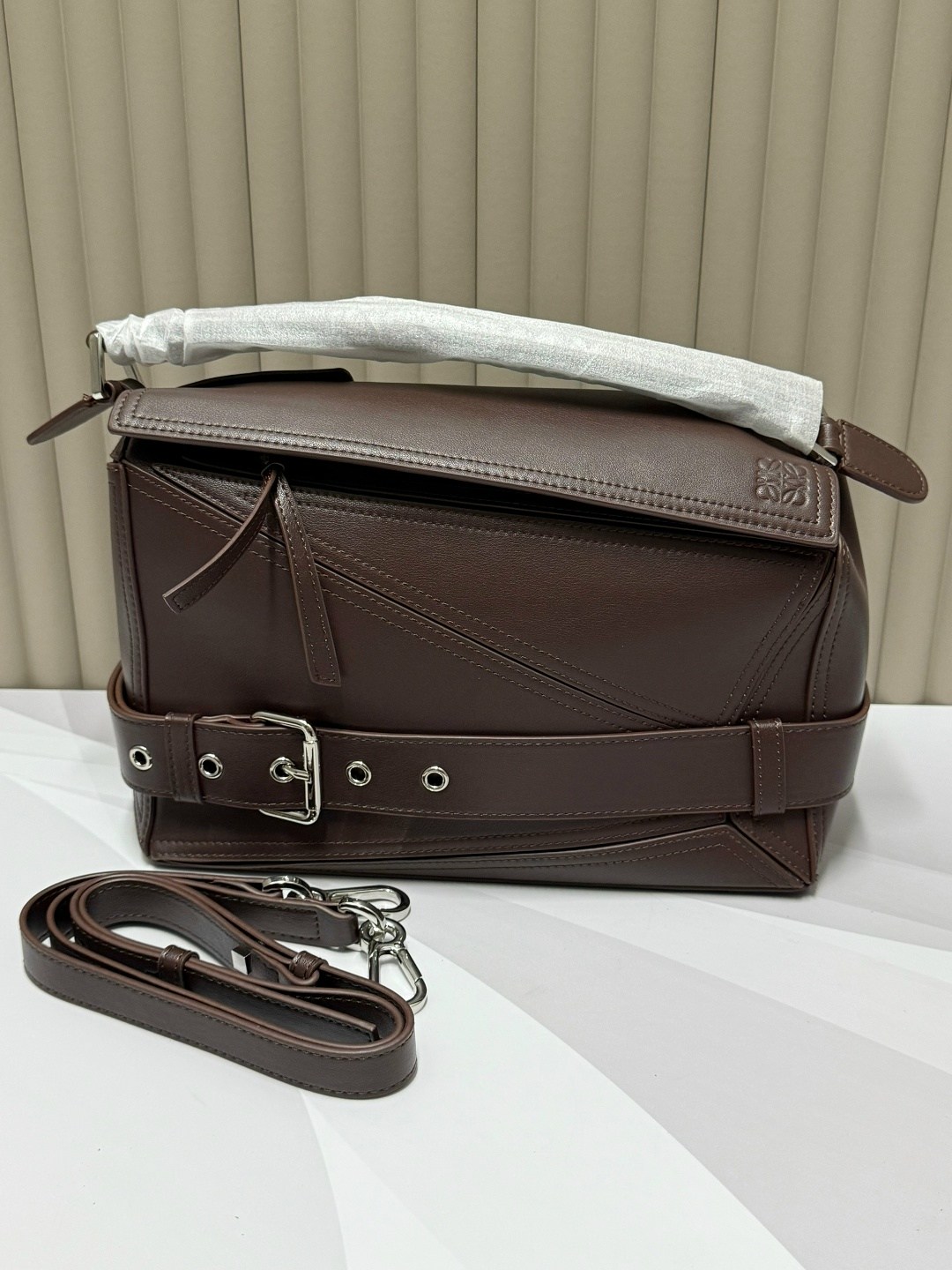 сумка,сумка женская,сумка кожаная,loewe сумка,сумки аксессуары