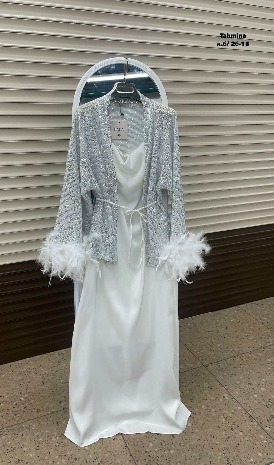 вечерние платья,роскошные платья,атласные платья,пеньюар для невесты,стильное вечернее платье