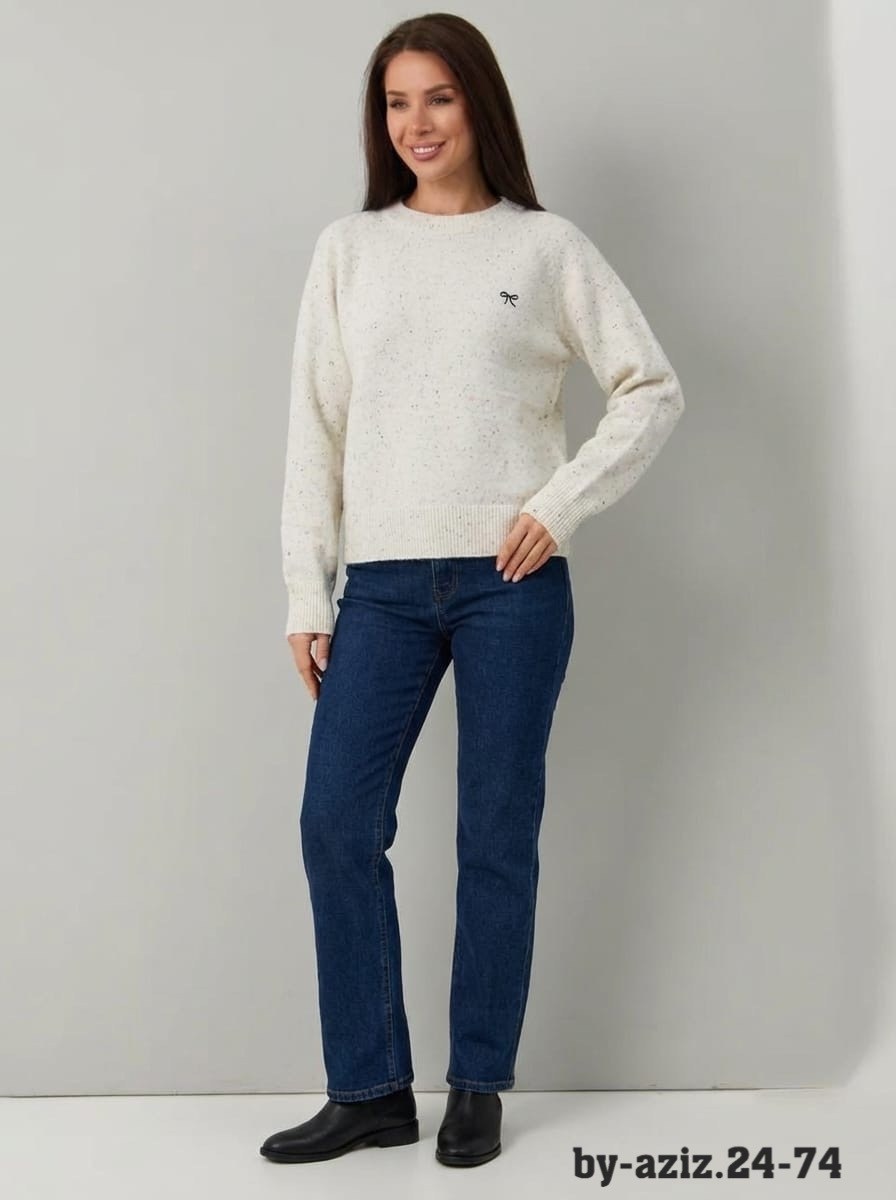 женский джемпер,джемпер молочный,джемпер,женские джинсы,джемпер стильный
