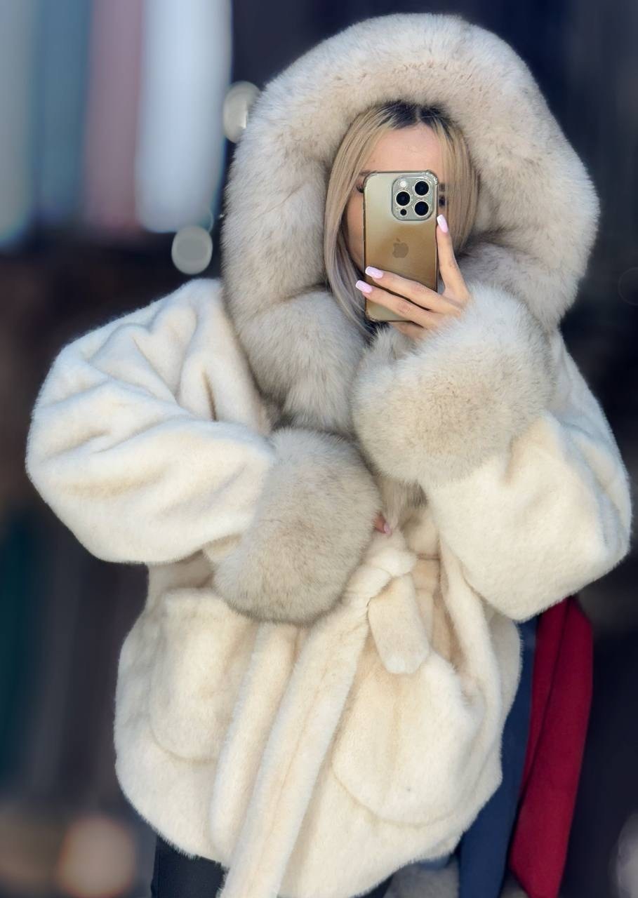 норковая шуба с капюшоном,норковая шуба,шуба,белая норковая шубка с капюшоном,белая норковая шуба с капюшоном