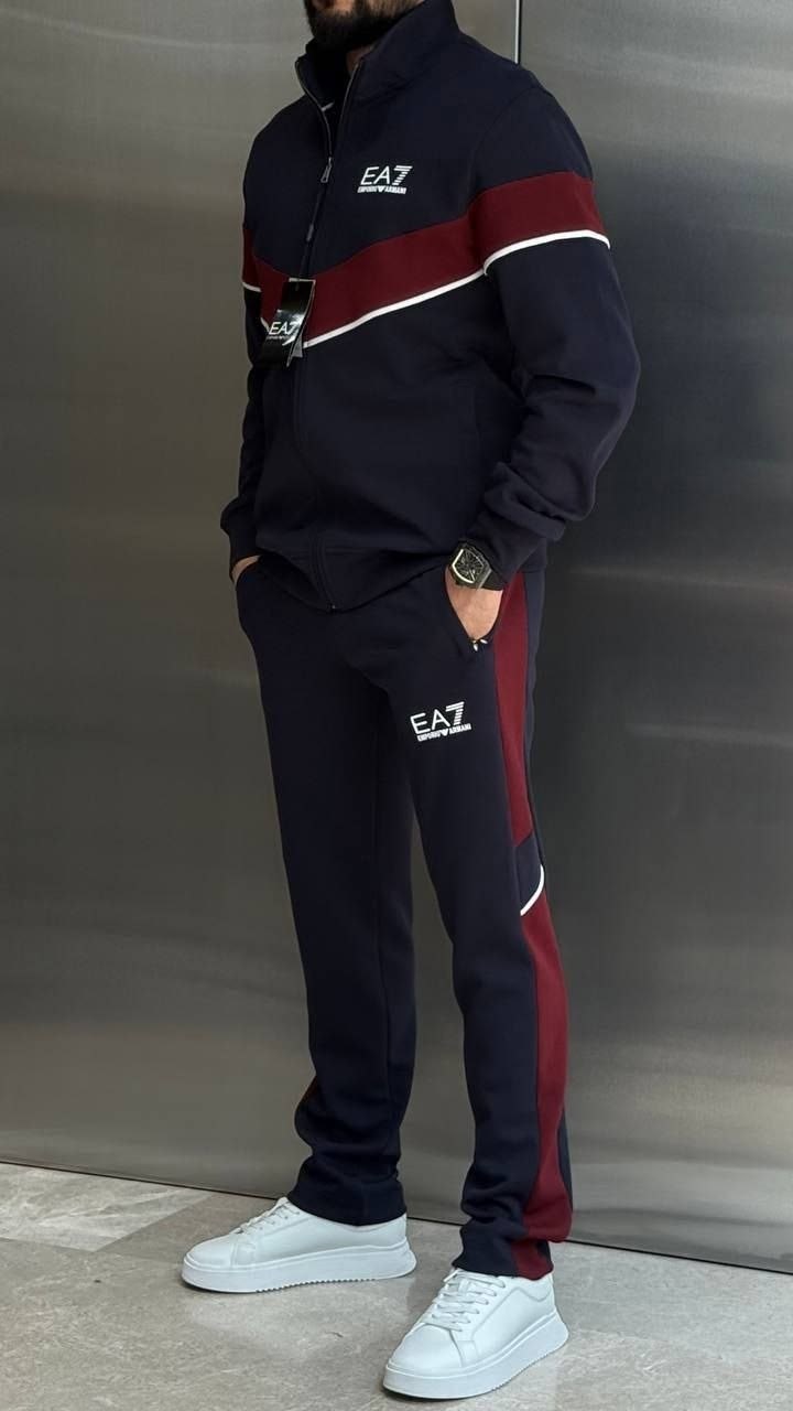 спортивный костюм армани мужской еа7,спортивный костюм эмпорио армани мужской,спортивные костюмы мужские,мужской спортивный костюм emporio armani 2025,спортивный костюм armani