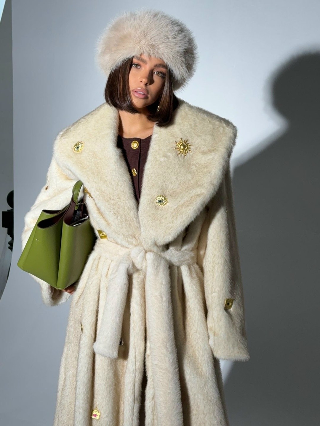 шуба искусственная,шуба искусственная женская,белая шуба,пальто плюшевое,меховое пальто