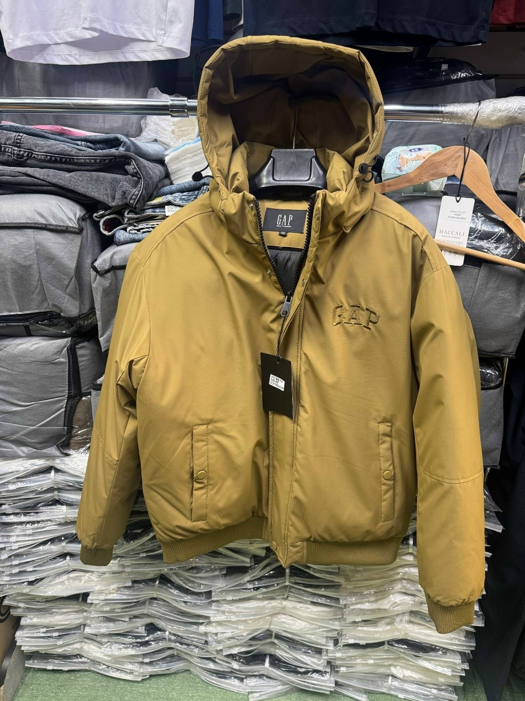 куртка мужская зимняя adidas,мужские пуховики adidas,куртка зимняя adidas,пуховик adidas,зимняя куртка adidas originals