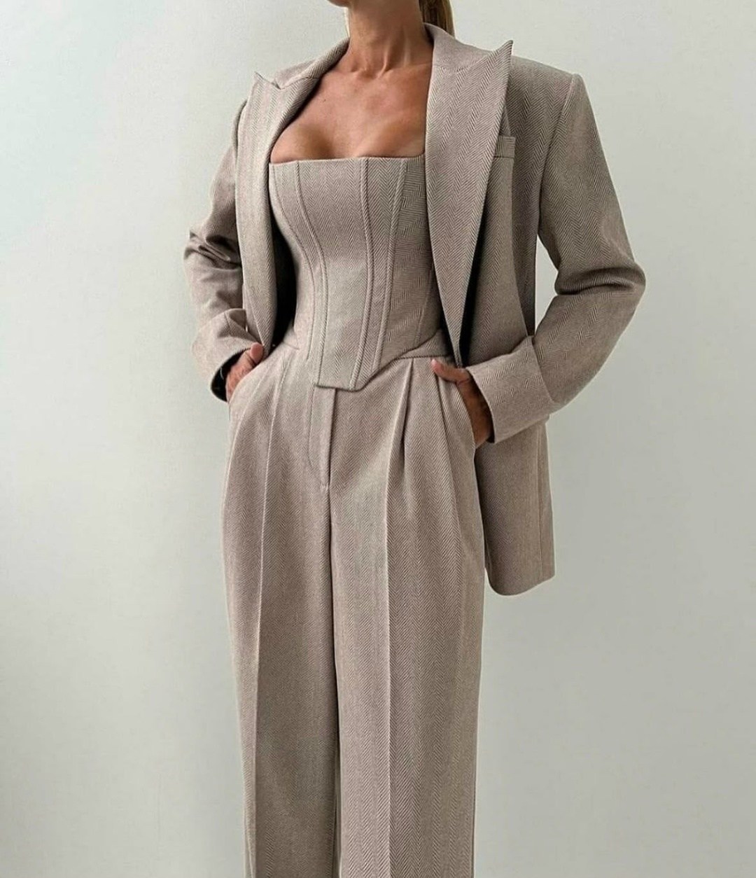 костюмы брючные,костюм тройка кашемир,костюмы женские,женские брючные костюмы,костюм тройка женский
