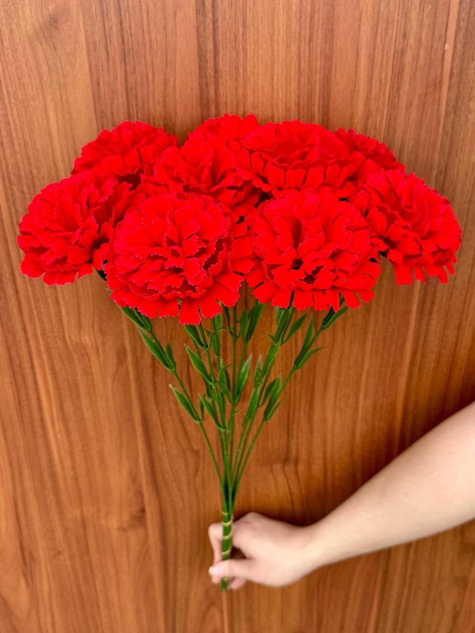гвоздика красная,букет красных гвоздик,гвоздика букет,букет гвоздик,красные гвоздики букет