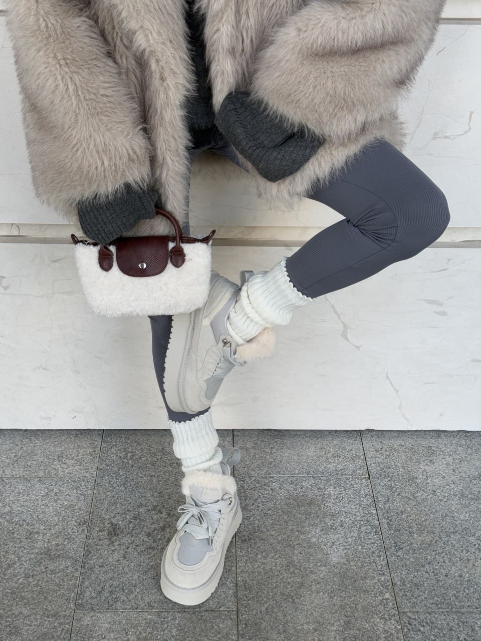 ,зимняя женская ,европейская нишевая  из хлопка на толстой подошве для женщин,женские зимние теплые утолщенные спортивные туфли,зимняя