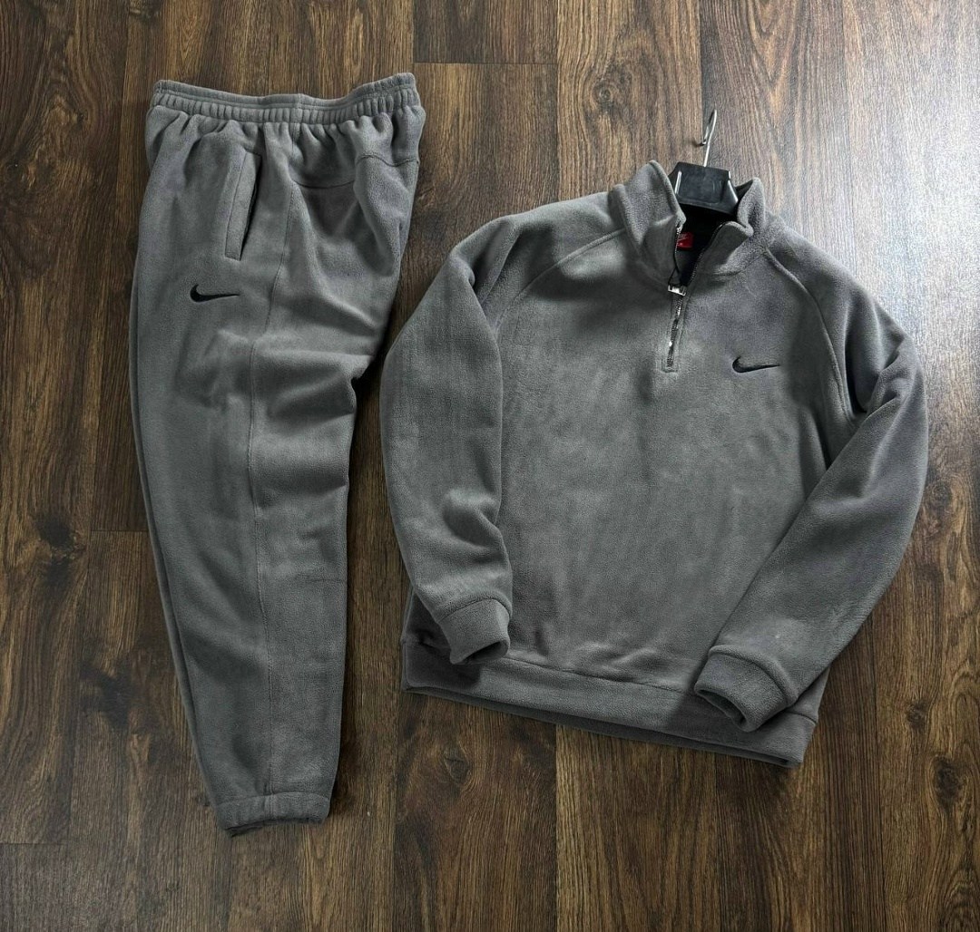 спортивный костюм на флисе nike,спортивный костюм nike,мужской теплый спортивный костюм nike,флисовый спортивный костюм nike,мужской спортивный костюм nike зимний на флиске теплый