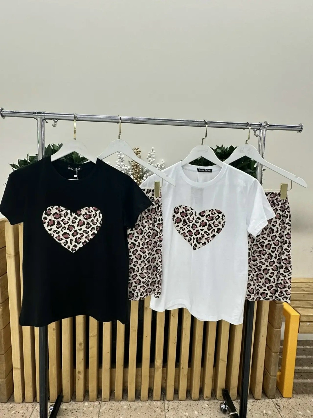 женская футболка,женские футболки с принтом,футболки и топы,летние футболки,футболка с принтом леопардовая