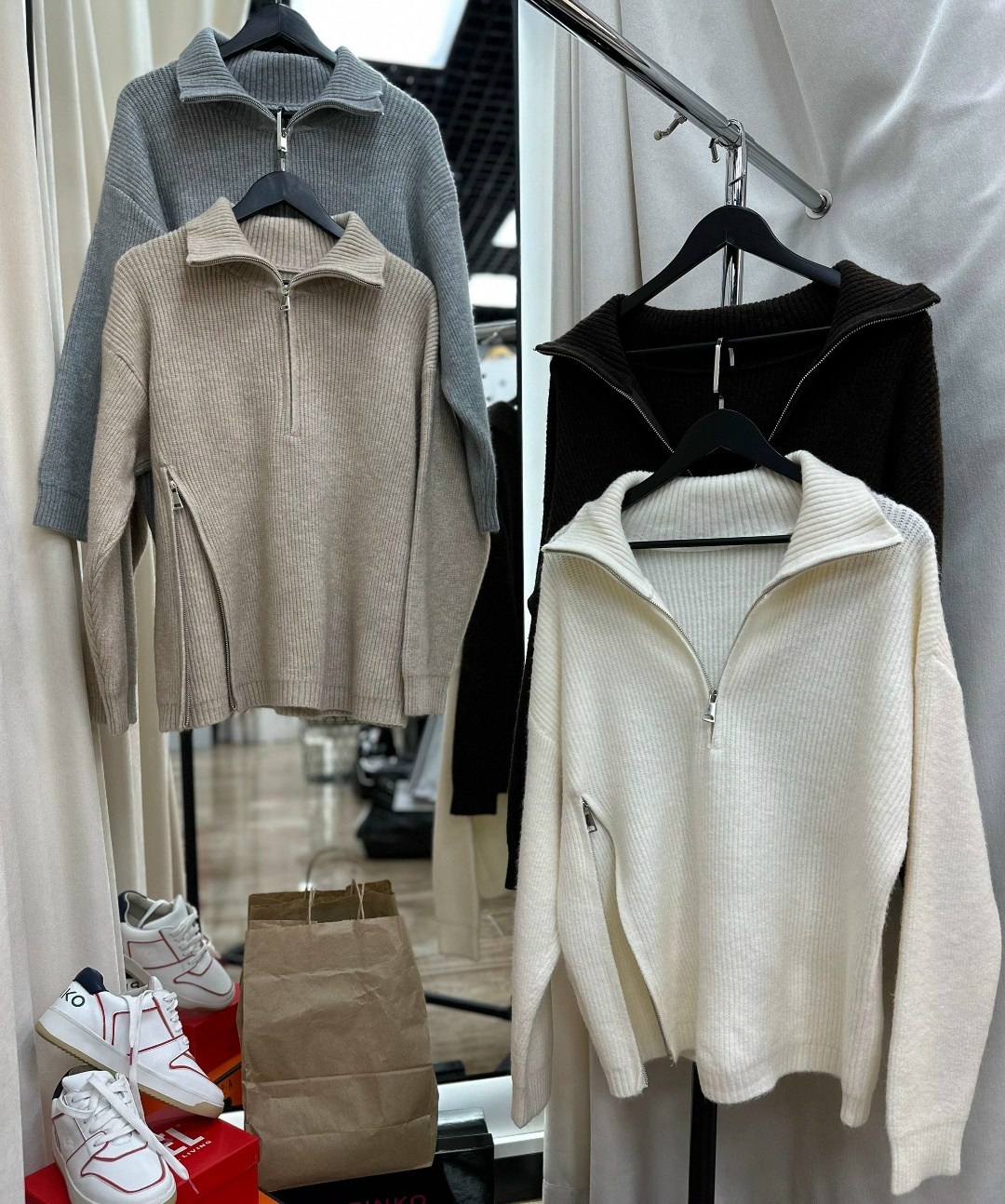 свитер на молнии оверсайз cosmo brand,свитер вязаный оверсайз с горлом на молнии mycloz,свитер вязаный оверсайз с горлом на молнии mycloz цвет коричневый,свитер на молнии оверсайз,свитер вязаный оверс