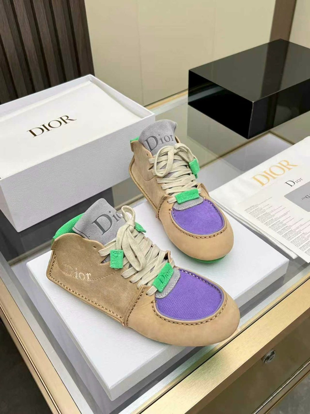 ,dior кроссовки,диор кроссовки,модные кроссовки,кеды диор