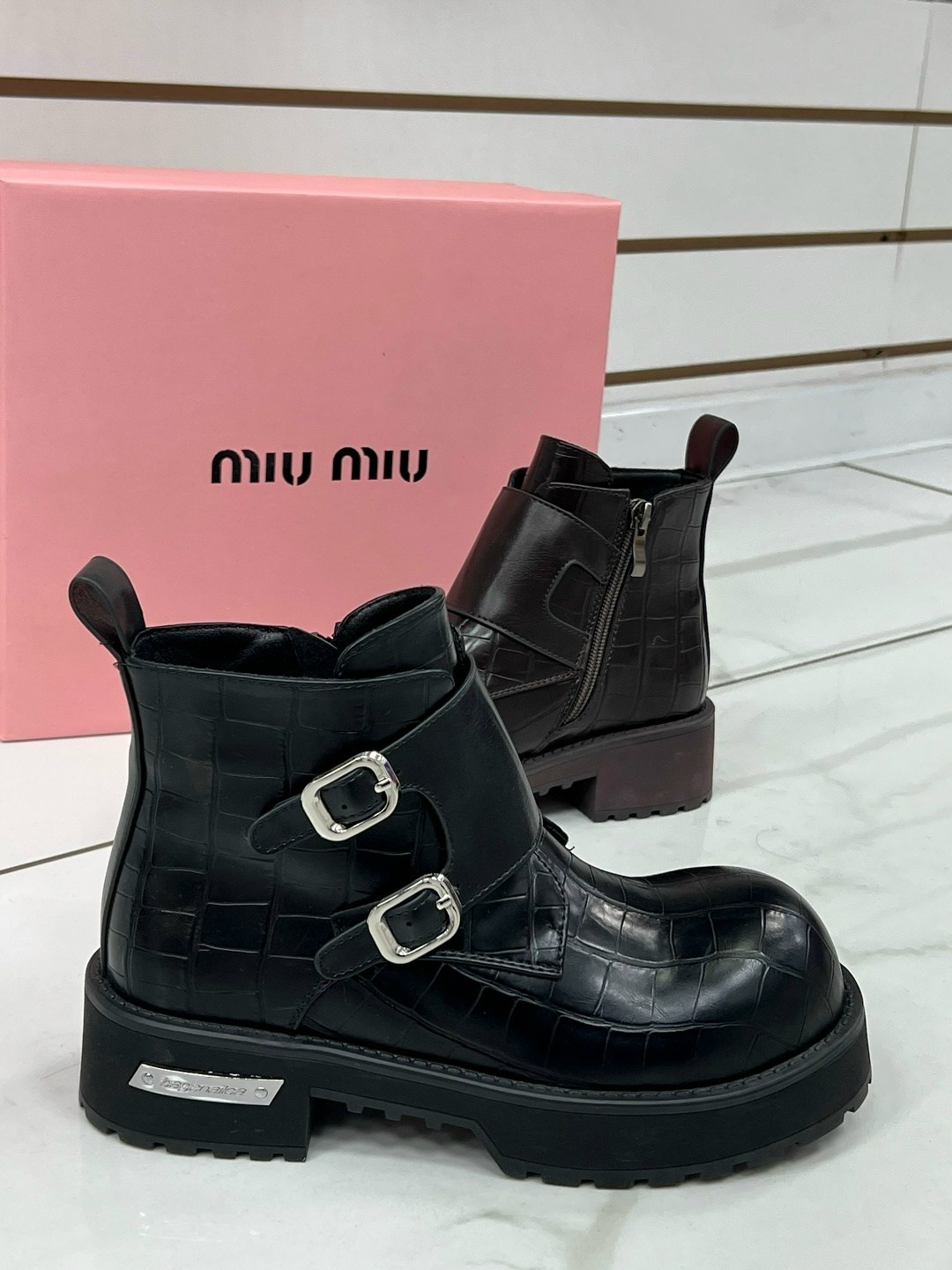 женские ботинки,,ботинки miu miu,ботинки,ботинки миу миу