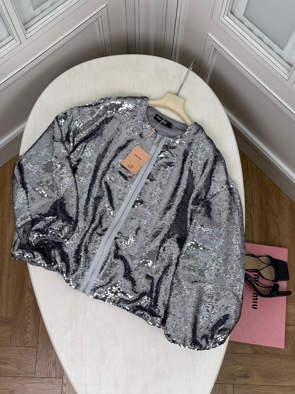 куртка бомбер,блестящая куртка,объемный бомбер с пайетками asos,куртка модная,куртка женская