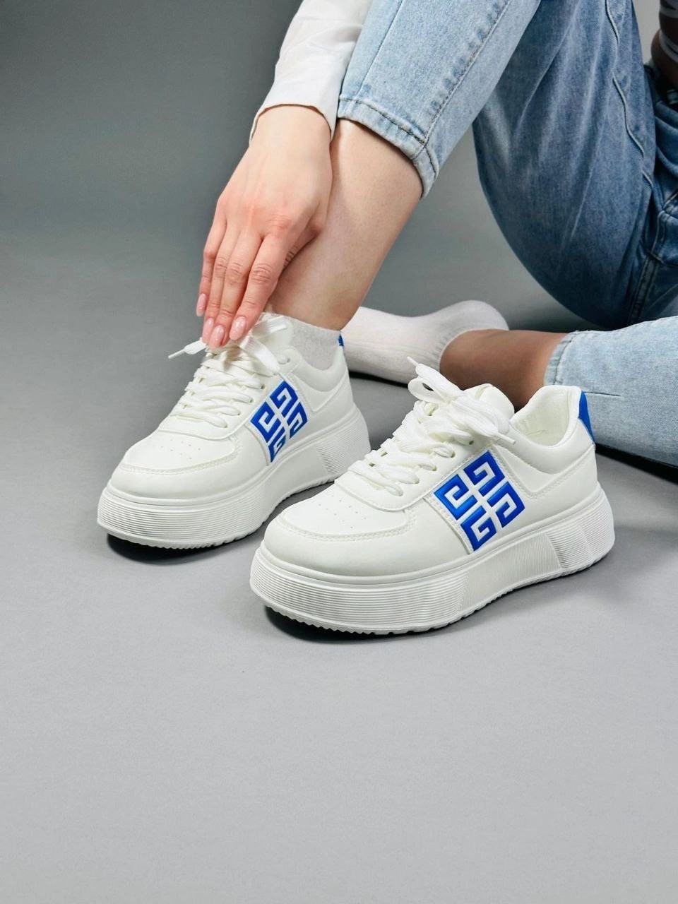 ,кроссовки женскиe,низкие кроссовки,versace кроссовки,спортивная