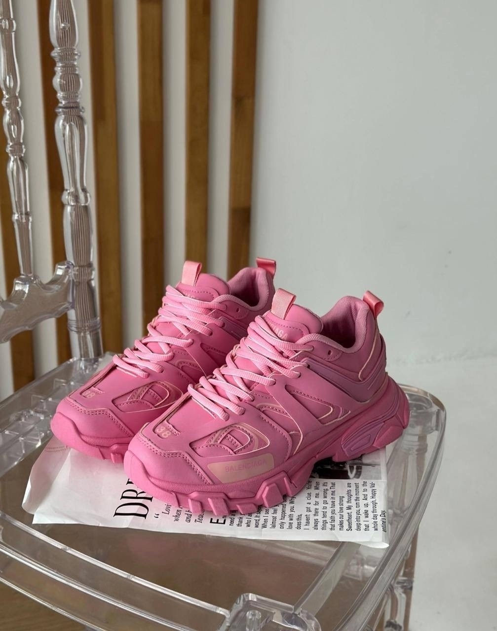 баленсиага кроссовки розовые,кроссовки женские balenciaga,баленсиага track розовые,розовые баленсиаги,розовые кроссовки