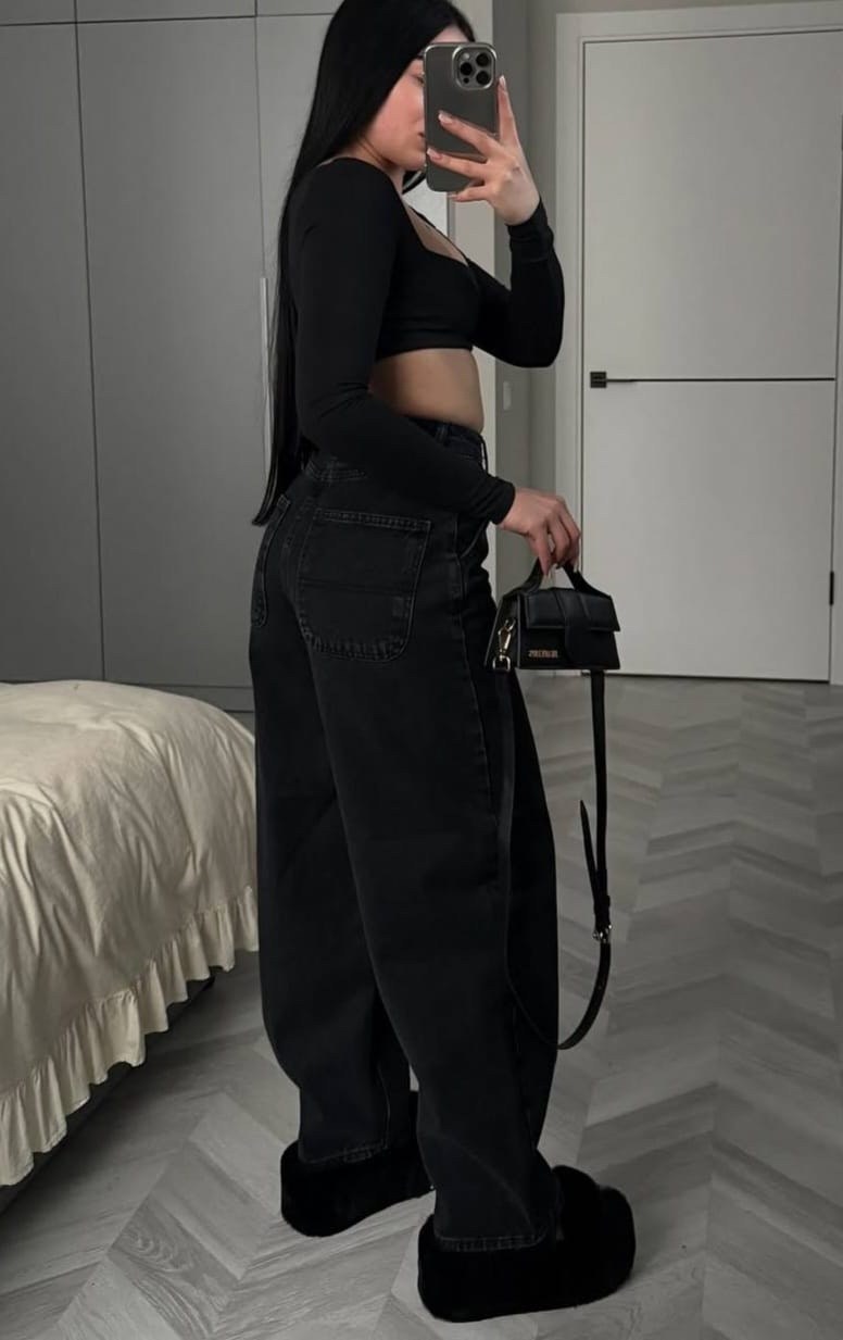 черные широкие джинсы,стиль одежды,образ с черными джинсами,женские джинсы