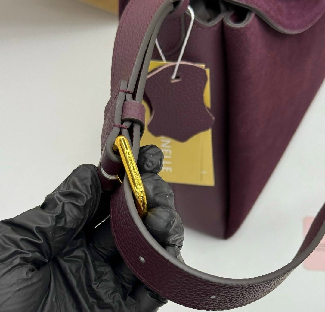 сумка coccinelle,сумка женская coccinelle натуральная кожа,сумка женская coccinelle,сумка женская coccinelle натуральная замша,сумка coccinelle замшевая