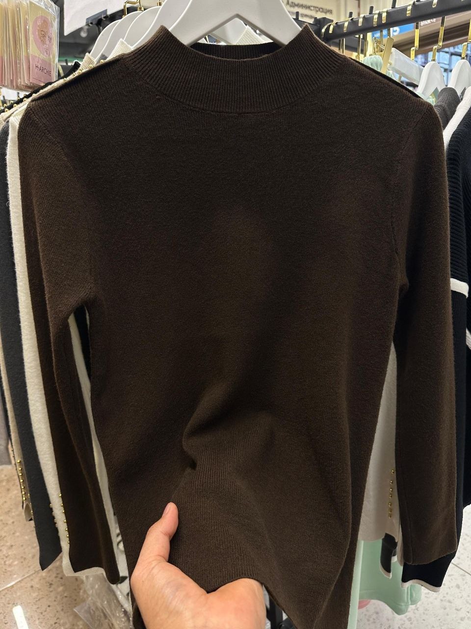 свитер с высоким воротником,женский свитер с высоким воротником,свитер с высоким воротом,вязаный свитер с высоким воротником,женский свитер с высоким воротом