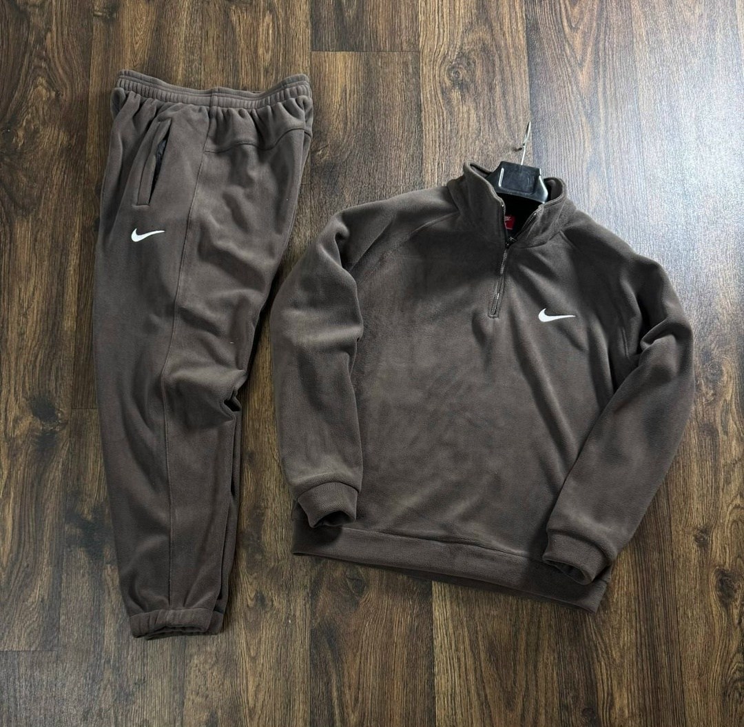 спортивный костюм на флисе nike,спортивный костюм nike,мужской теплый спортивный костюм nike,флисовый спортивный костюм nike,мужской спортивный костюм nike зимний на флиске теплый