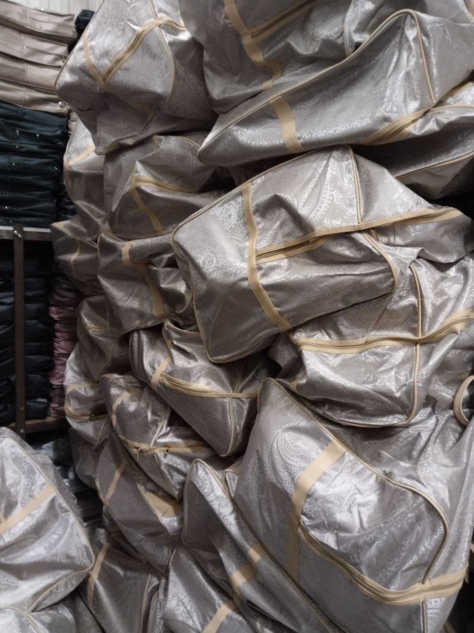 шелковое одеяло,комплект постельного белья с одеялом евро,комплект постельного белья с одеялом,теплое одеяло,одеяло пуховое