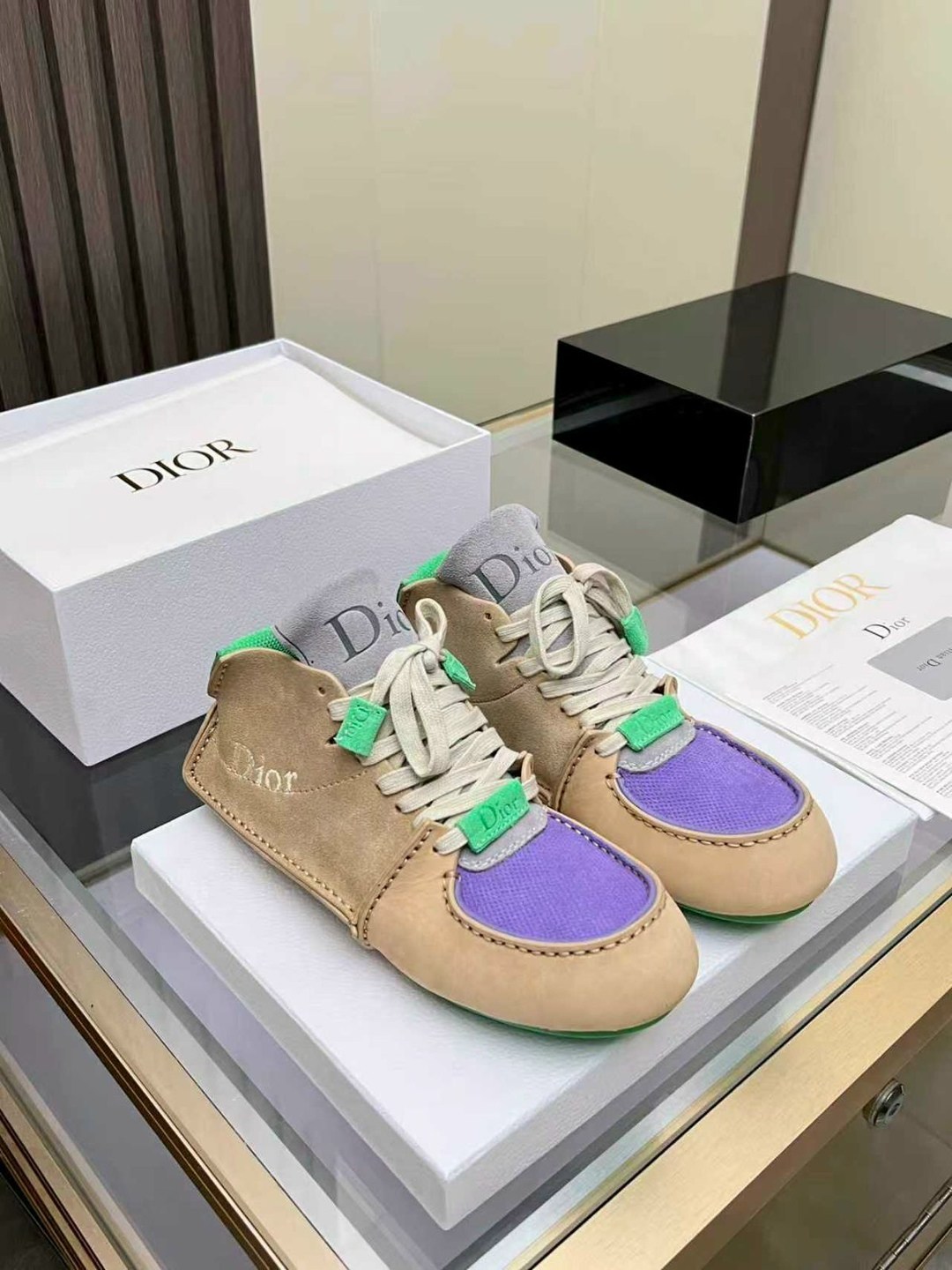 ,dior кроссовки,диор кроссовки,модные кроссовки,кеды диор