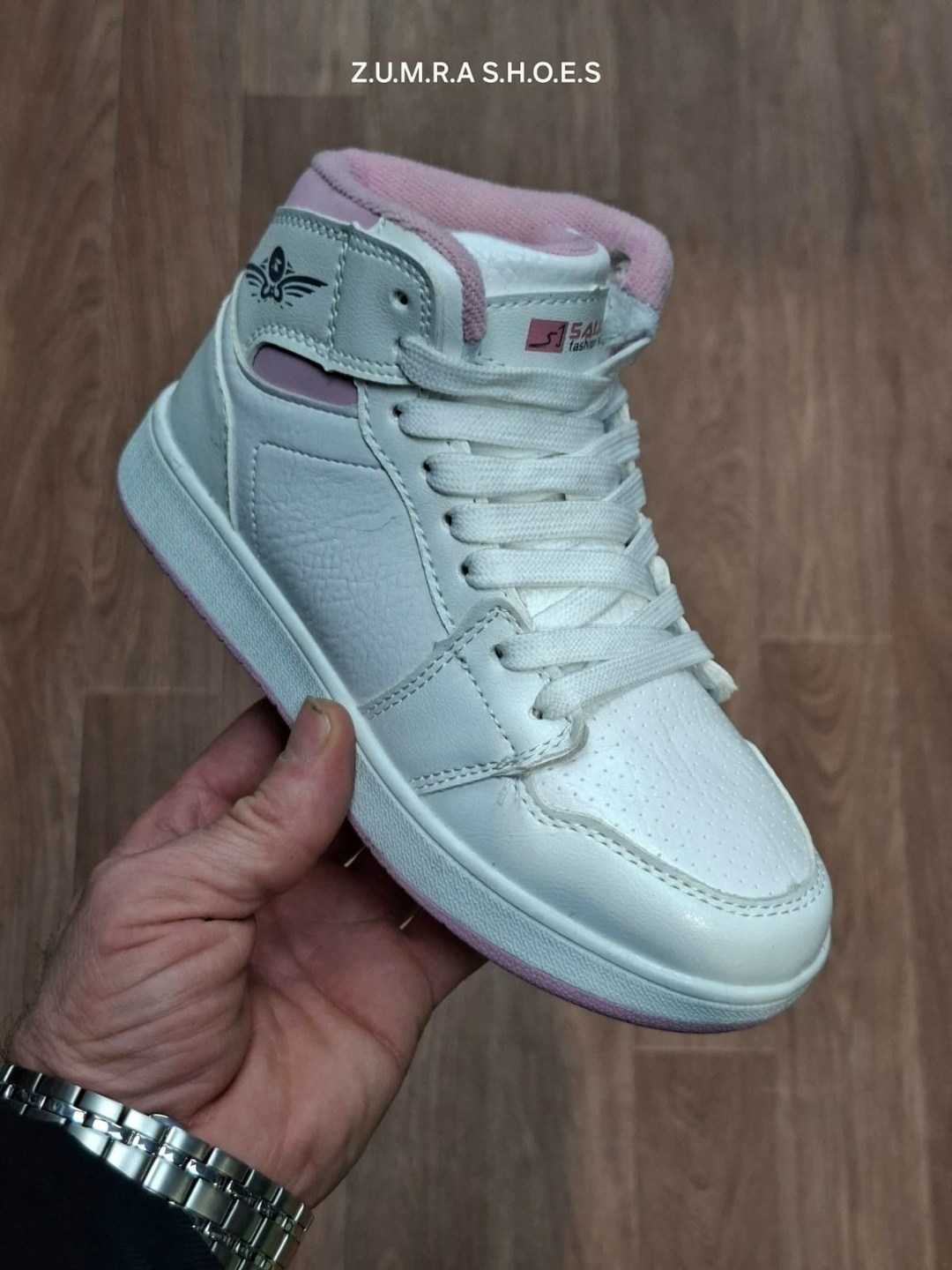 кроссовки,спортивная ,высокие кроссовки,кроссовки женскиe,красные кроссовки