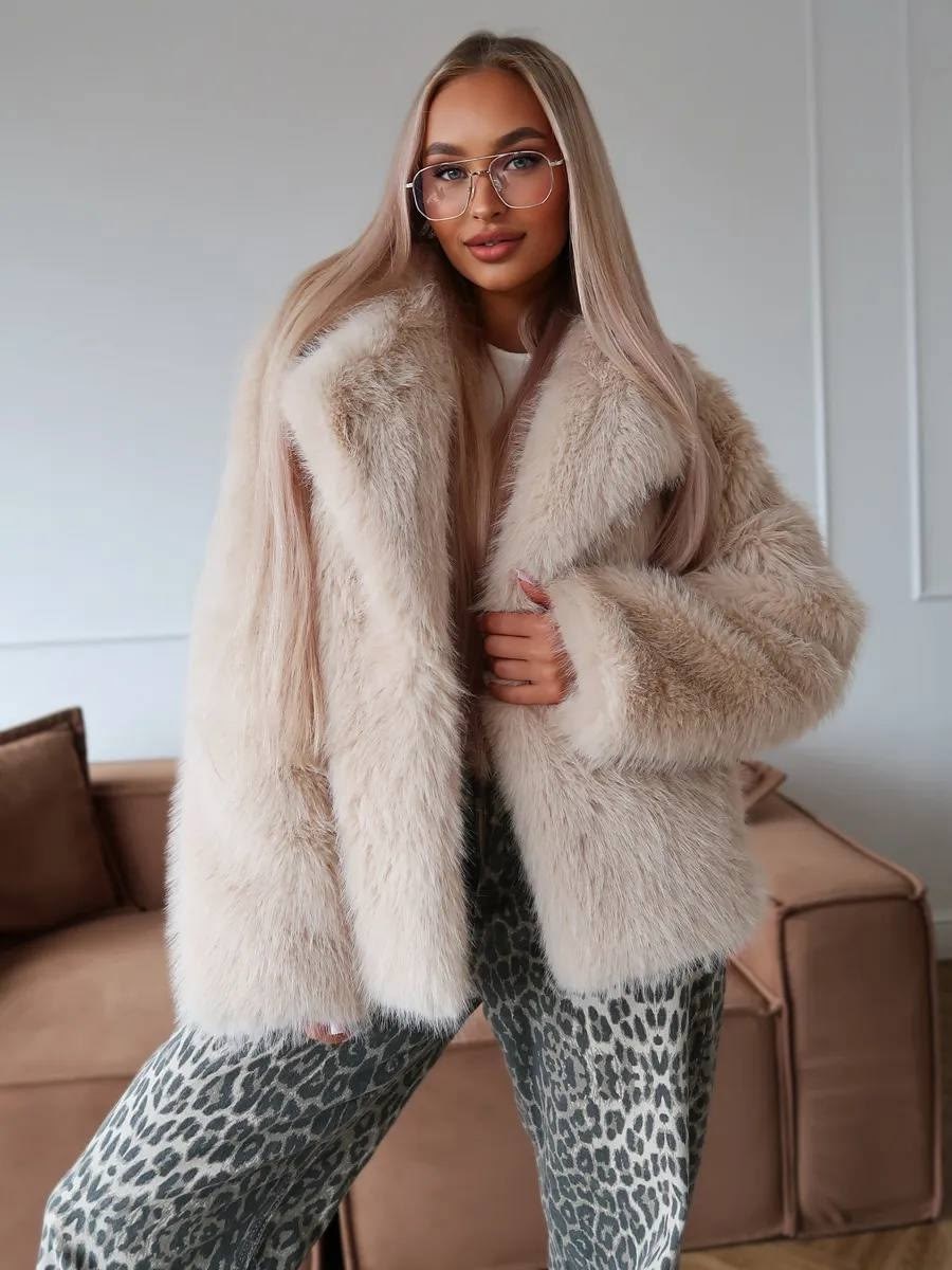 шуба искусственная,женская шуба,шубка,шуба из искусственного меха,шуба короткая