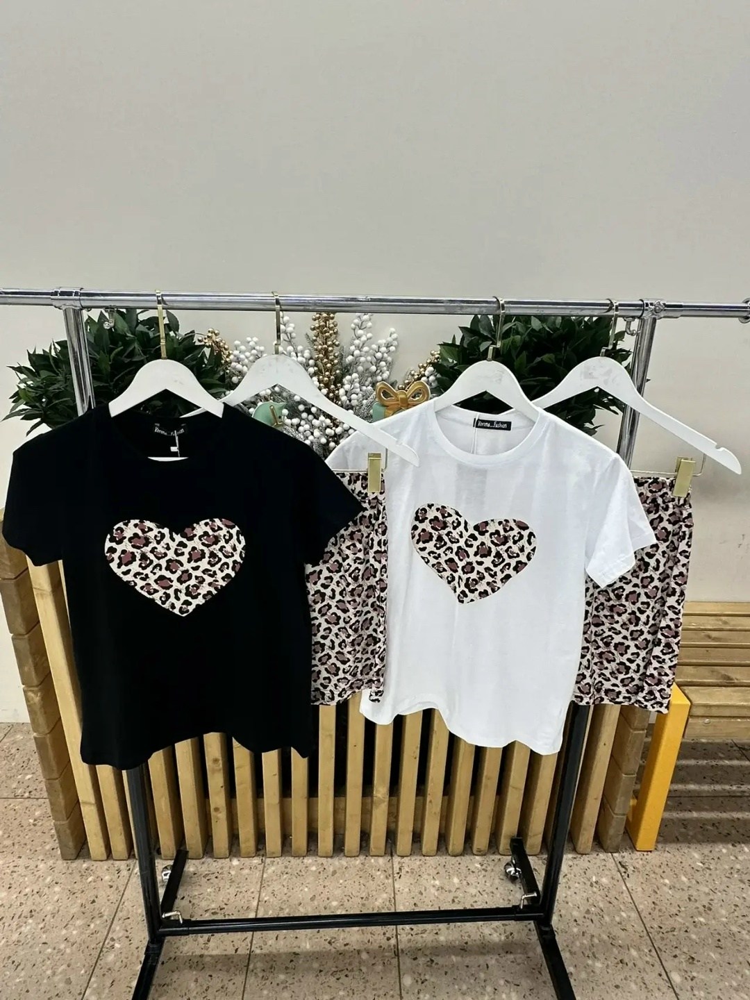 женская футболка,женские футболки с принтом,футболки и топы,летние футболки,футболка с принтом леопардовая