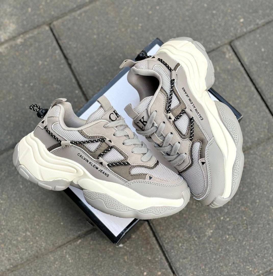 кроссовки женскиe,кроссовки женские бежевые,кроссовки серые,кроссовки balenciaga triple s,кроссовки баленсиага белые