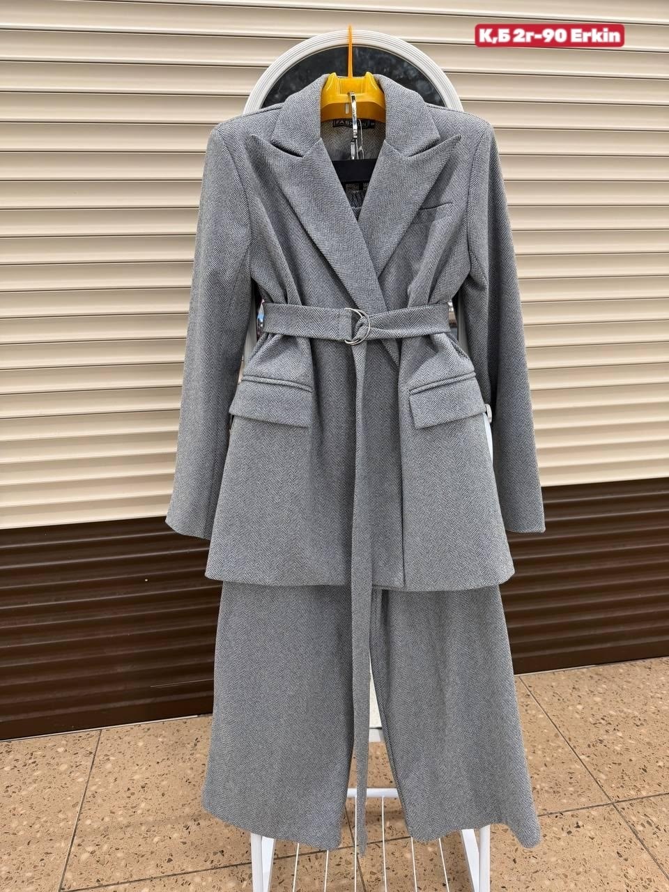 костюмы брючные,женский брючный костюм,элегантный брючный костюм,деловой брючной костюм,женские костюмы