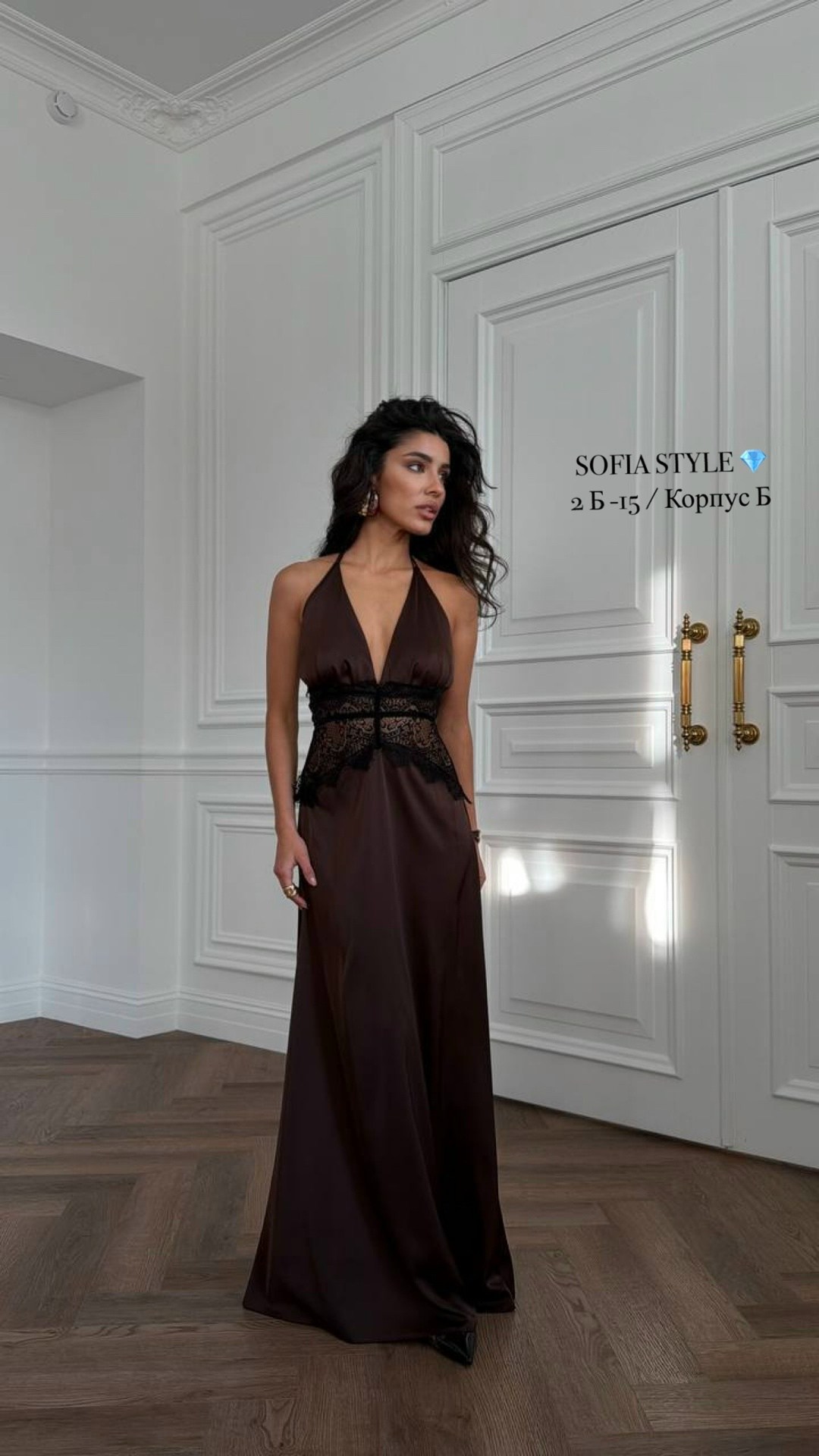 платье с кружевной отделкой от мими never fully dressed, коричневый,коричневое платье,шелковое платье,платье шоколадного,платье вечернее