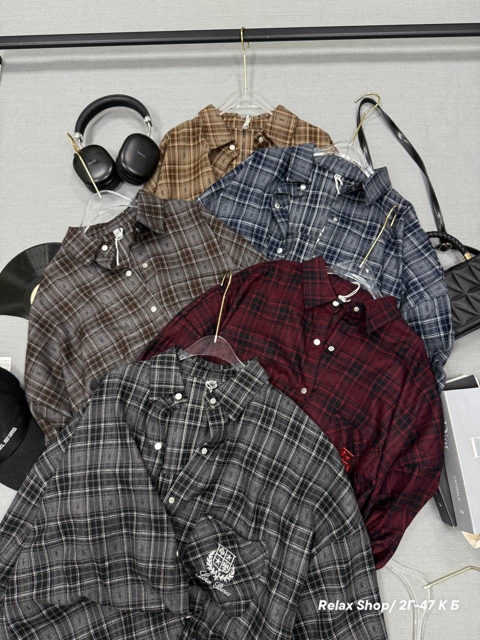 женская рубашка в клетку,женская рубашка в клетку оверсайз,рубашка в клетку оверсайз со стразами perferita,рубашка в клетку,рубашка в клетку оверсайз удлиненная