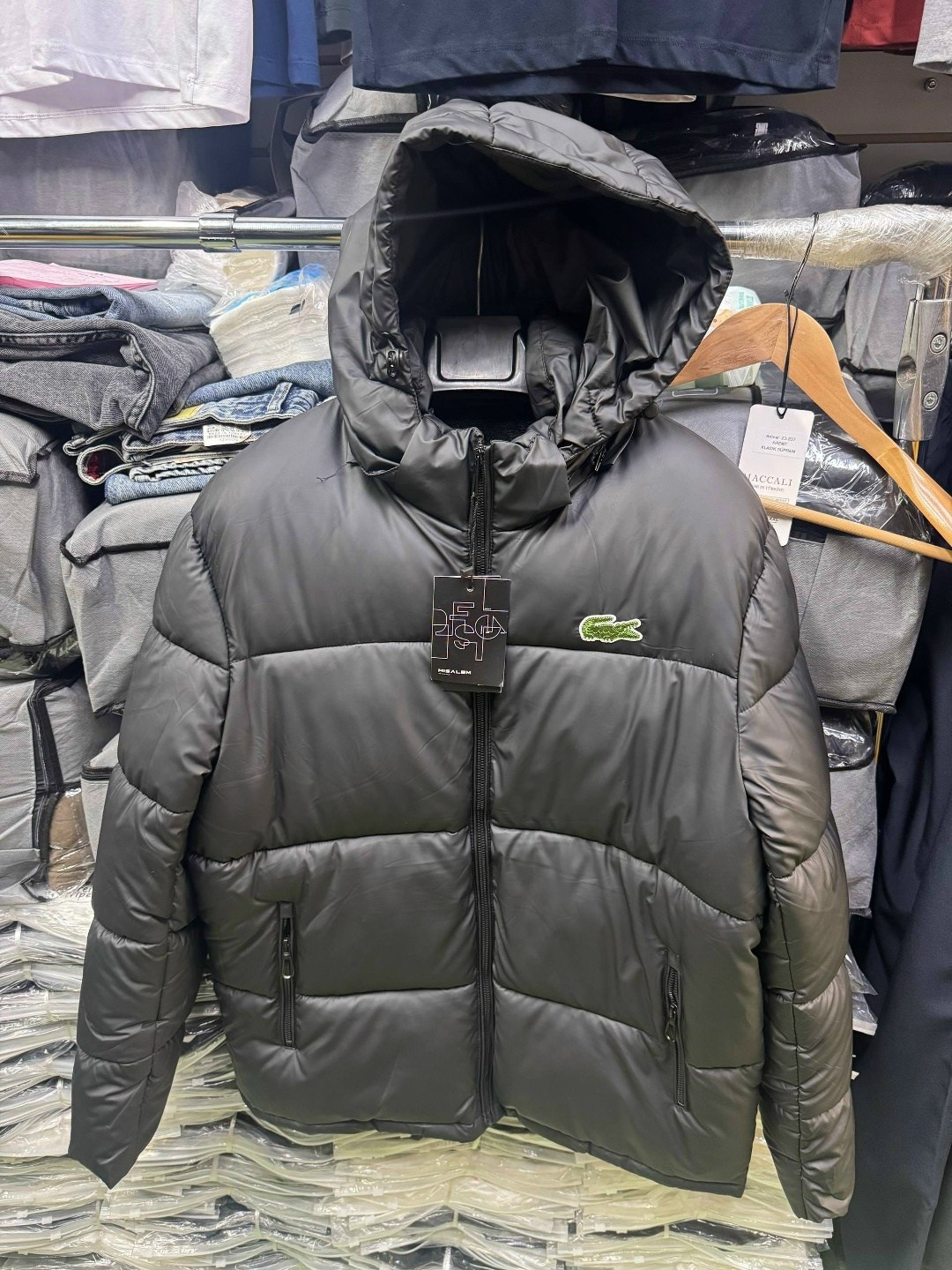 куртка мужская зимняя adidas,мужские пуховики adidas,куртка зимняя adidas,пуховик adidas,зимняя куртка adidas originals