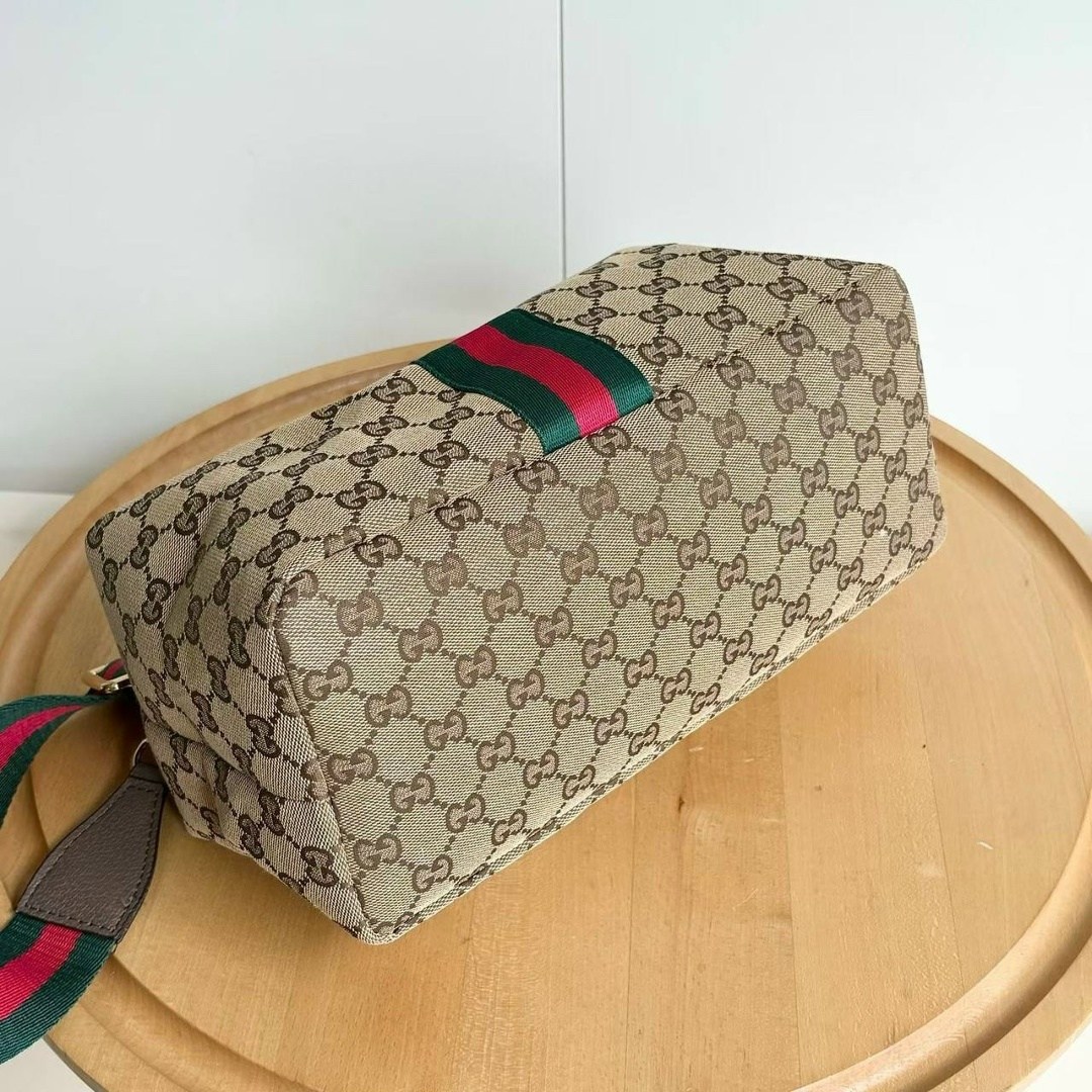 сумка gucci,гуччи сумка,женская сумка gucci,сумки луи.виттон гуччи,gucci сумка на плечо мешок