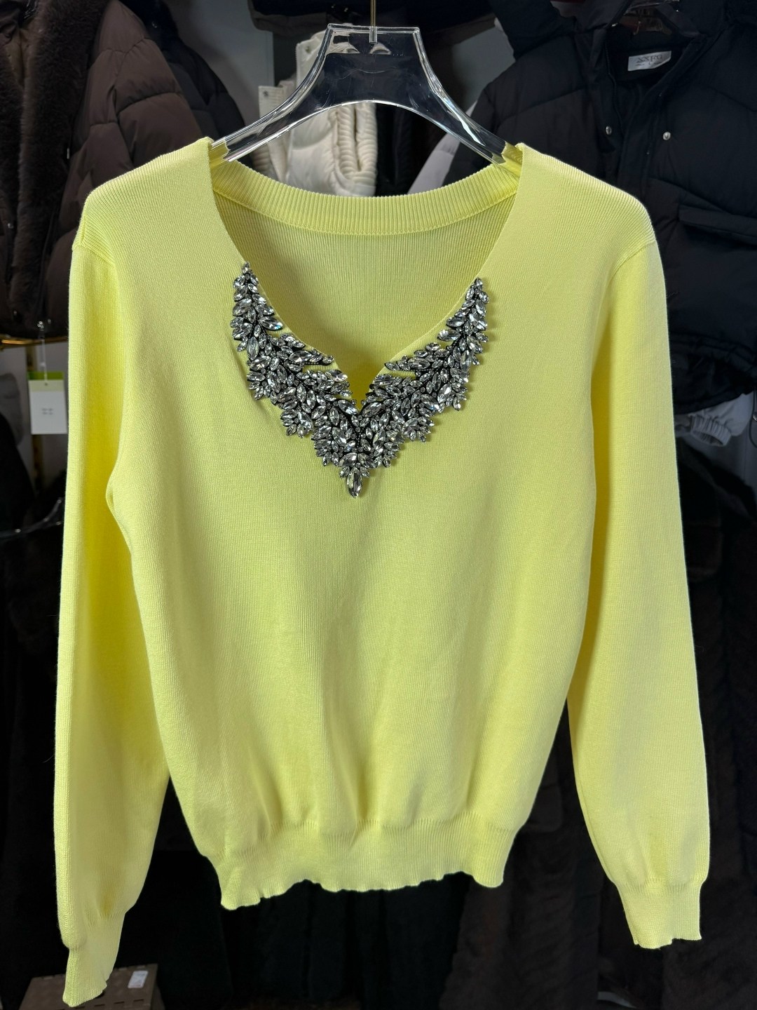 женская кофта со стразами,кофта стразы,женская кофта,джемпер со стразами,розовый свитер