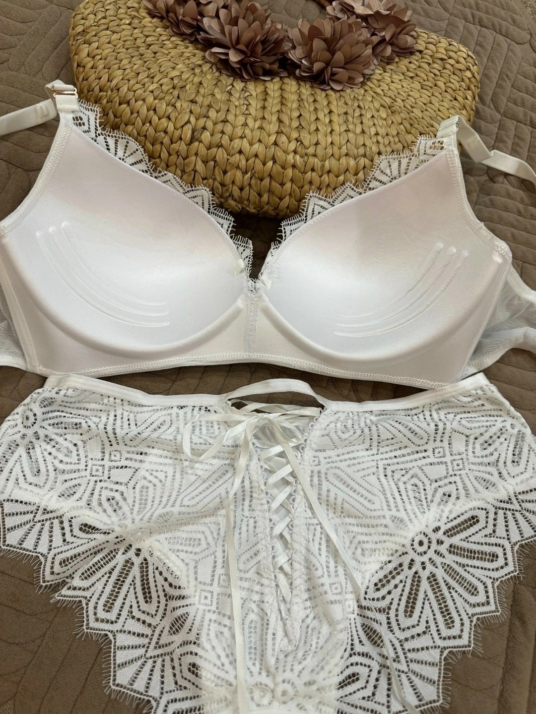 комплекты нижнего белья,комплекты нижнее белье женский,комплекты белье,женская нижнее белье,нижнее белье комплект кружевное