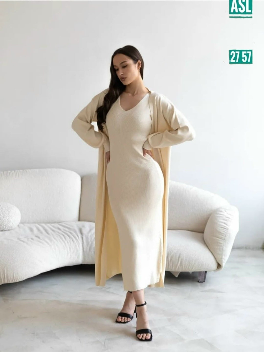 комплект платье с кардиганом длинное,платье и кардиган,платье лапша с кардиганом,комплект кардиган удлиненный и платье макси emberens 266732000,трикотажное платье