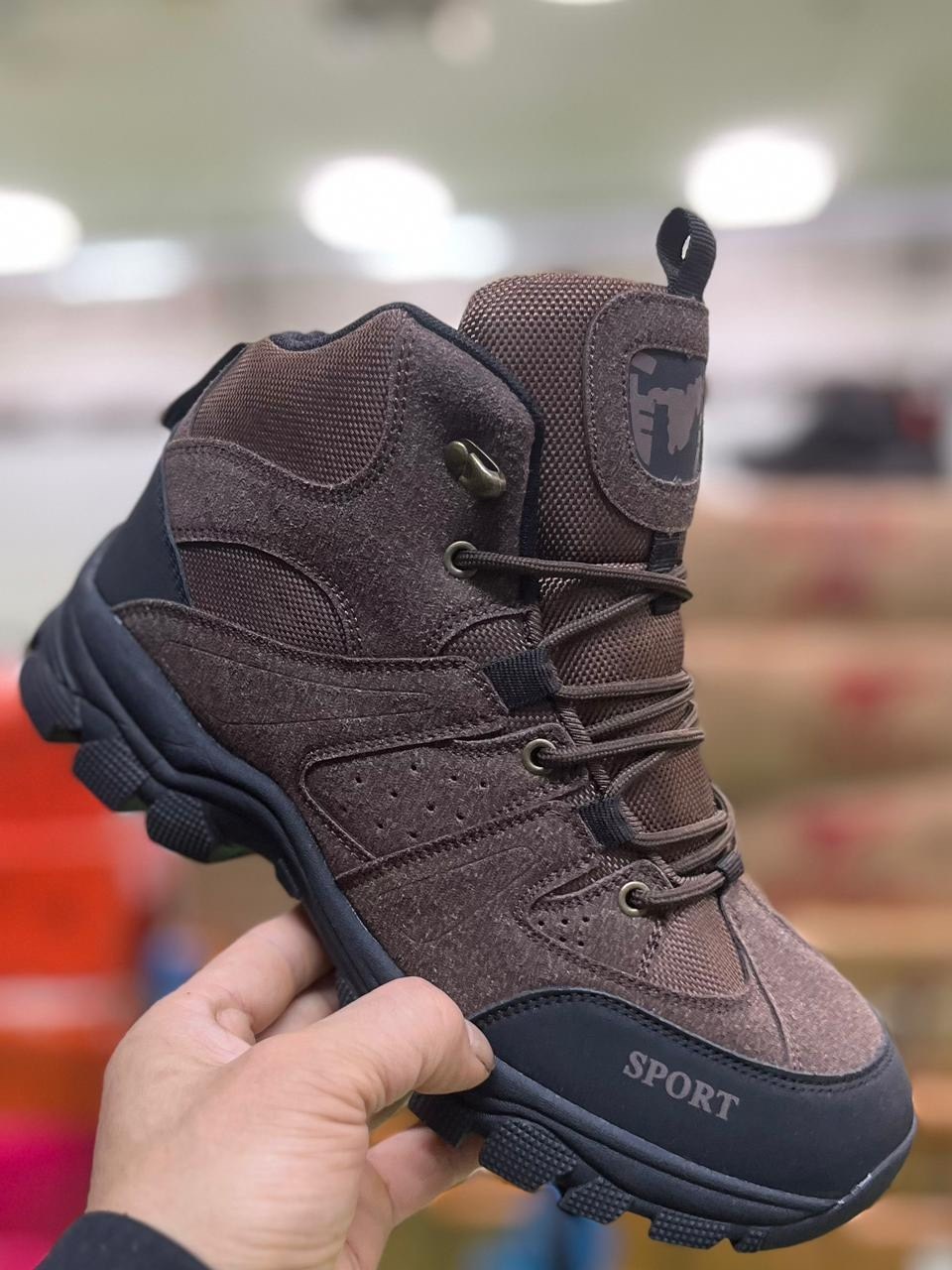 ,спортивные ботинки,треккинговые ботинки,походная ,спортивная