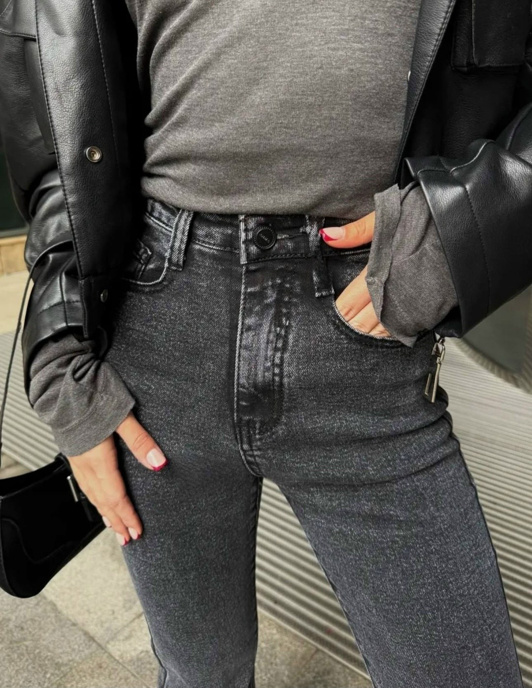 мода стиль,стиль одежды,серые джинсы клеш,серые джинсы