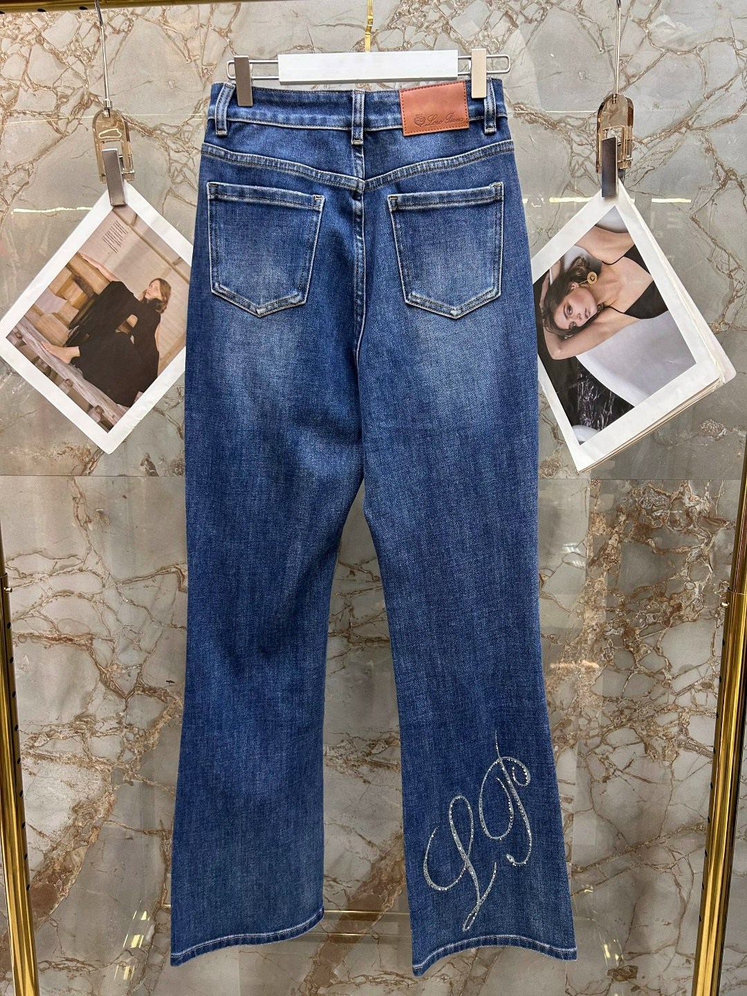 джинсы женские,модные джинсы,джинсы стильные,расклешенные джинсы,джинсы для женщин