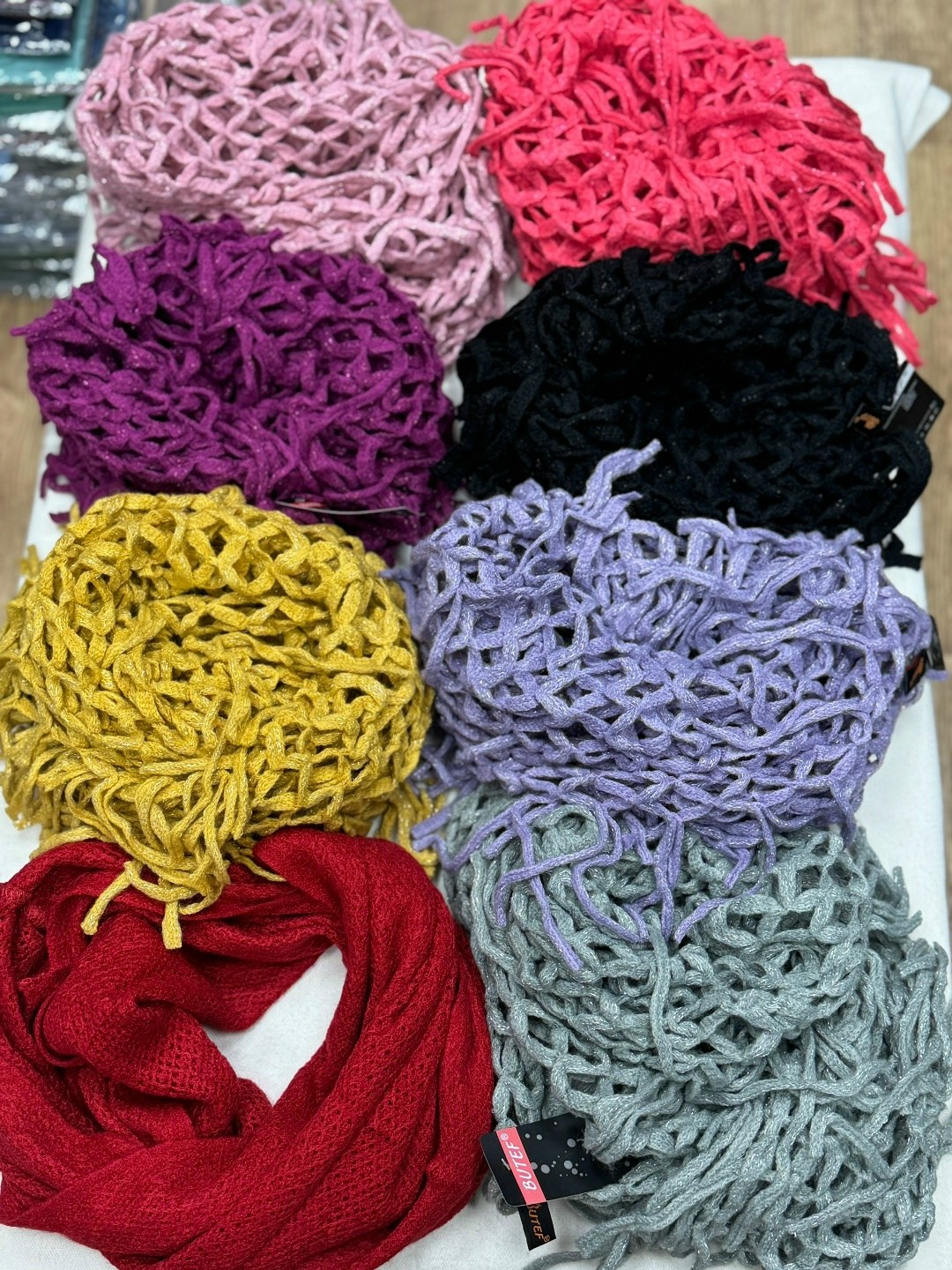 вязаные шарфы,шарф шарфы,шарф crystel eden 2025-2,шарф женский вязаный,оригинальные вязаные шарфы