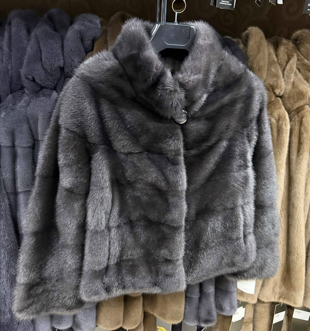 норковая шуба автоледи,норковая шуба,шуба норковая короткая,норковый полушубок,шубка из меха европейской норки стойка воротник цвет "графит"