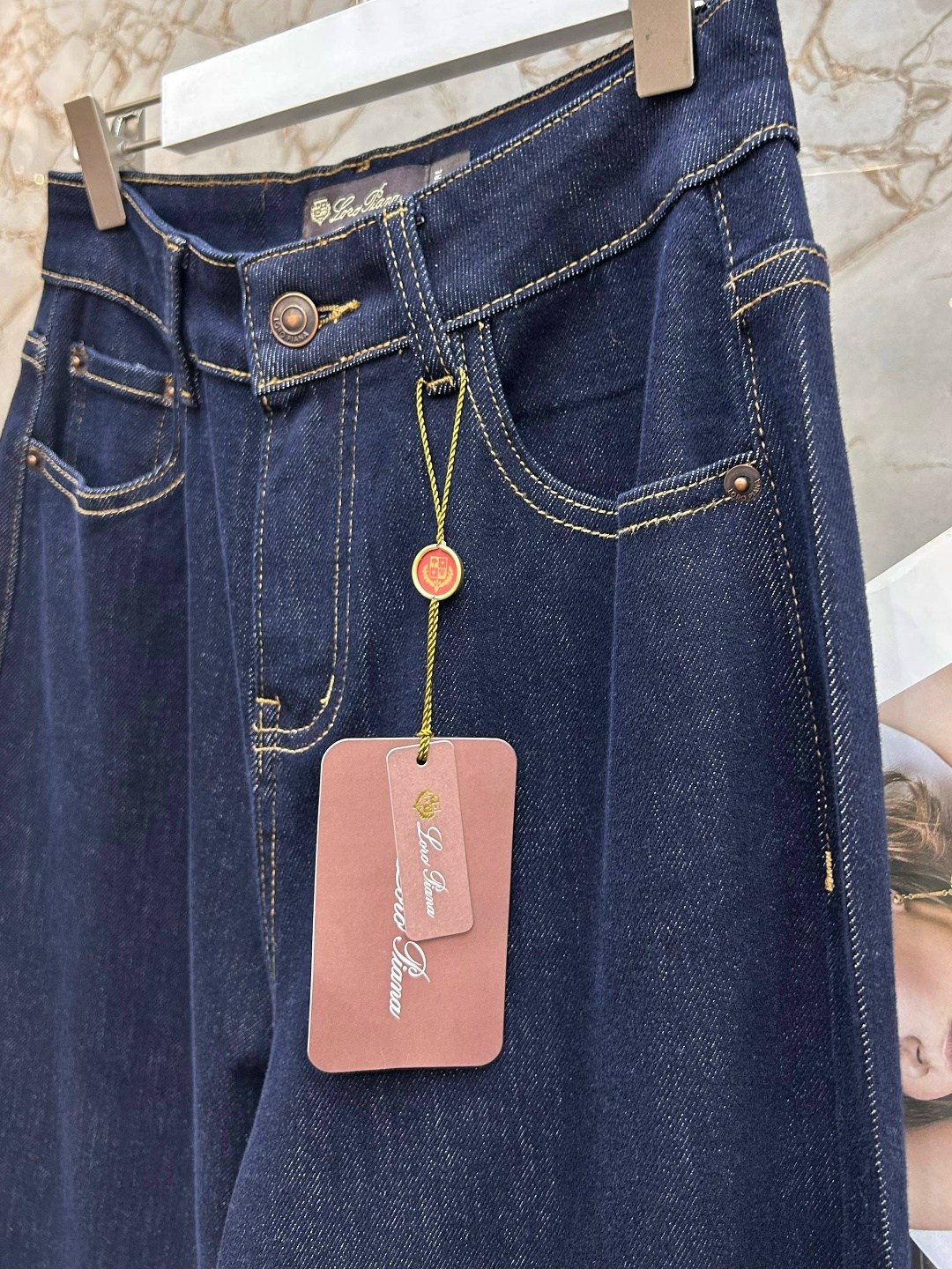 джинсы женские,джинсы,джинсы джинсы,джинсы модные,стильные джинсы