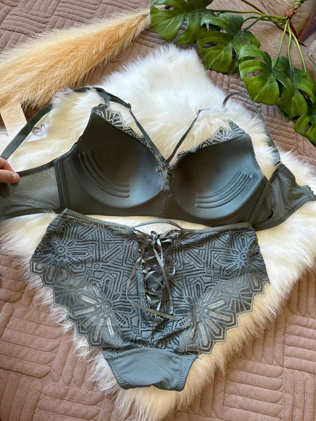 комплекты нижнего белья,комплекты нижнее белье женский,комплекты белье,женская нижнее белье,нижнее белье комплект кружевное