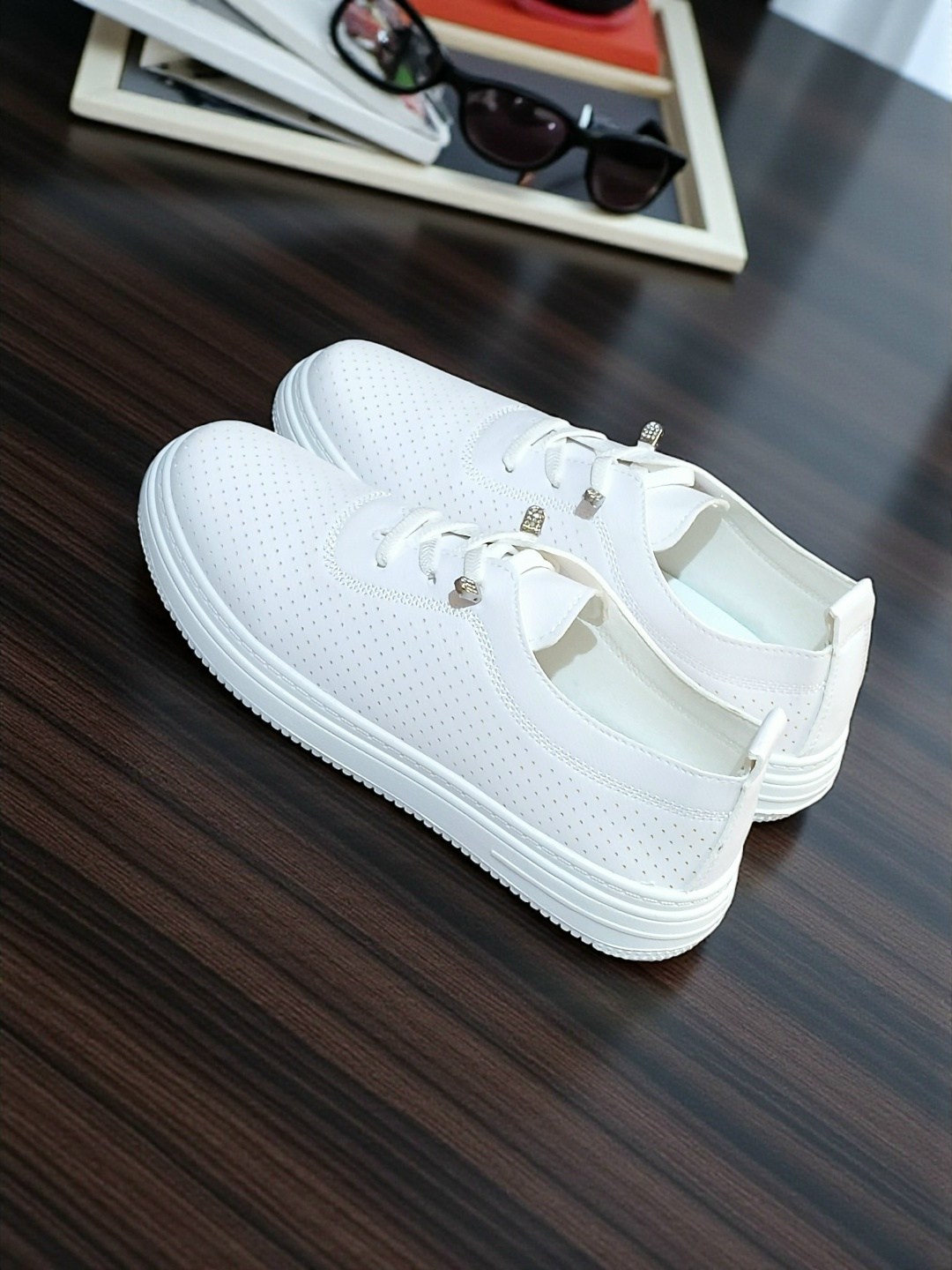 ,кроссовки женскиe,кеды женски, с перфорацией,повседневная