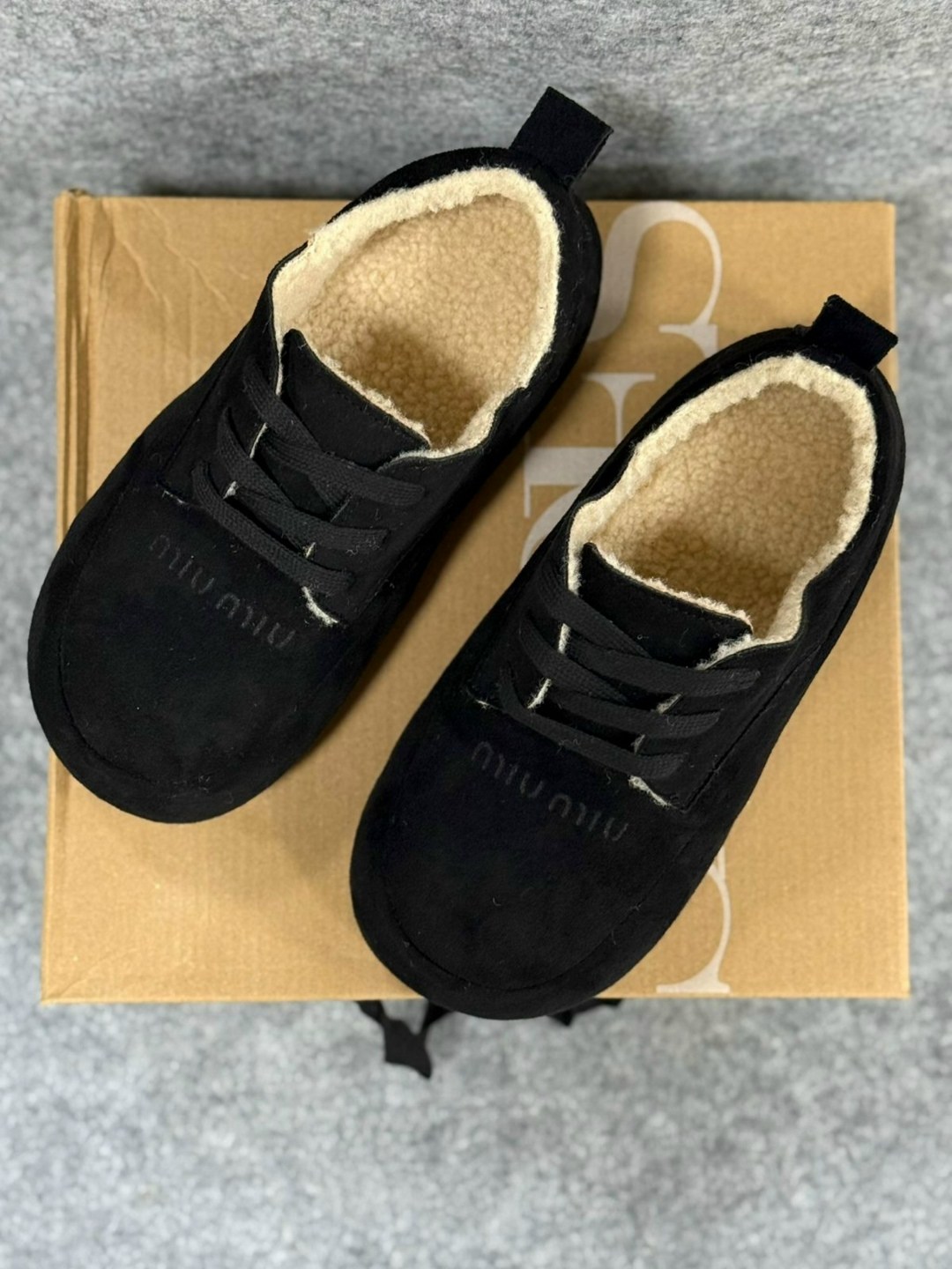 , женская,замшевые кроссовки,повседневная ,черные зимние кроссовки