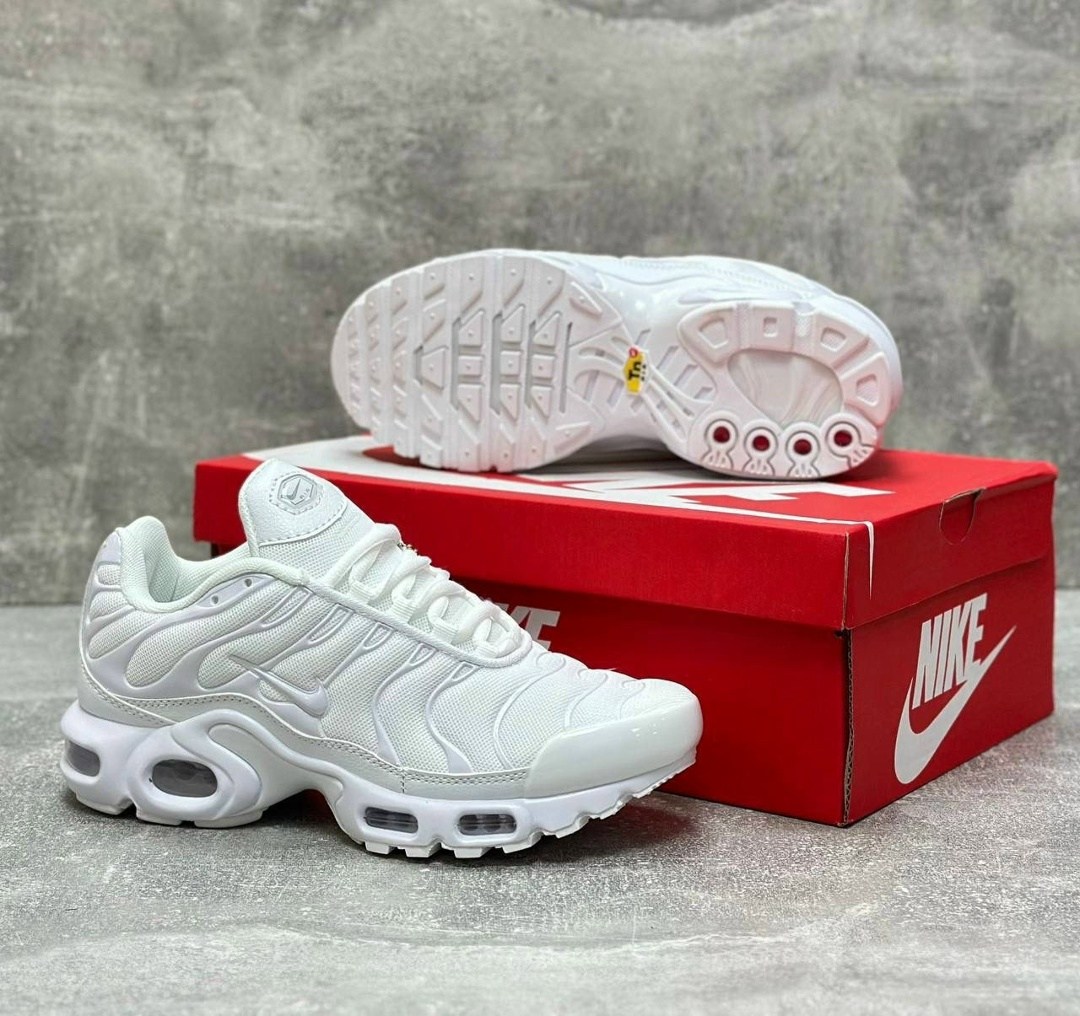 кроссовки nike air max plus tn,кроссовки,кроссовки найк тн белые,nike air max plus tn,мужские кроссовки nike air max tn plus